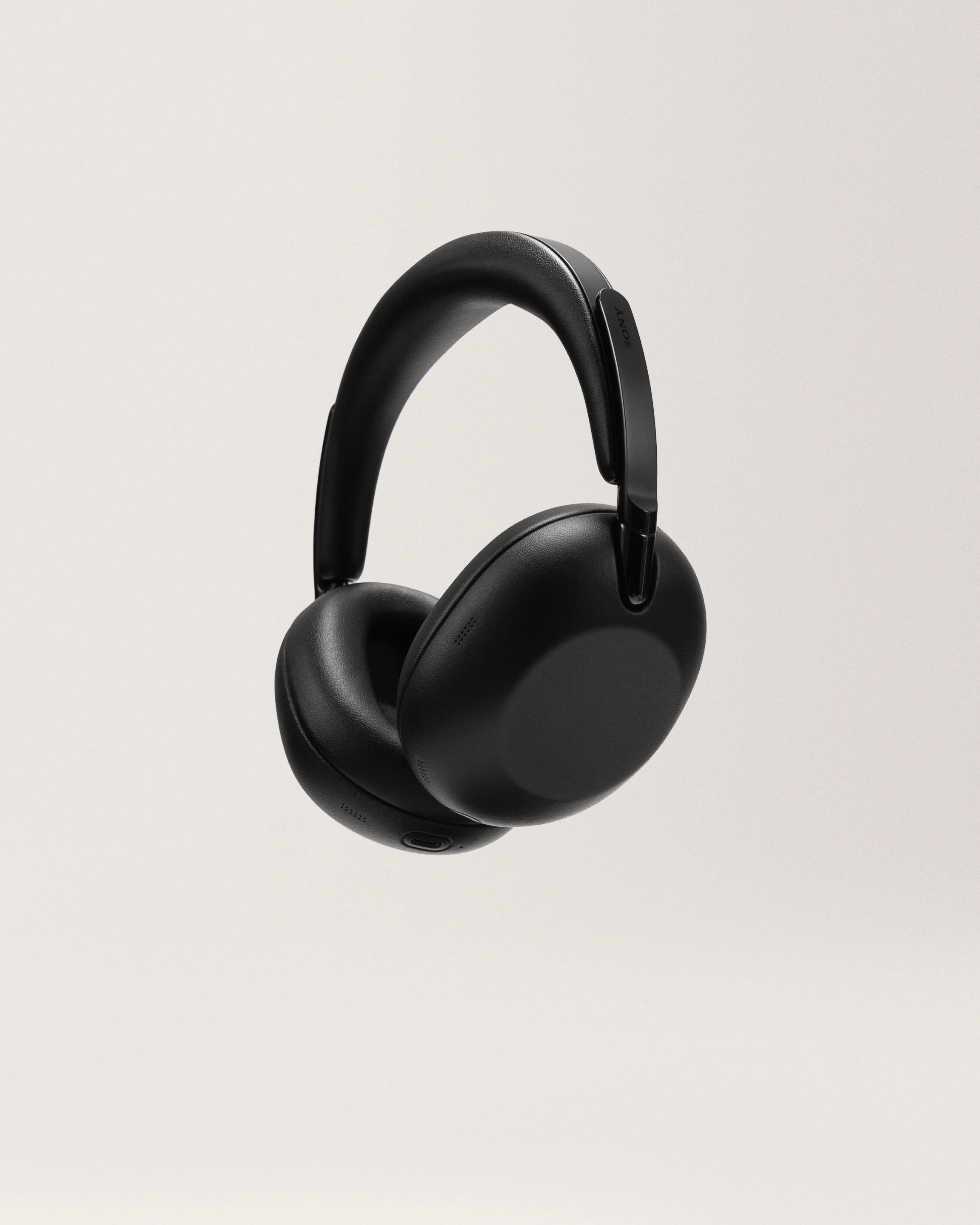 Premium Audio Travel Set - Image 3