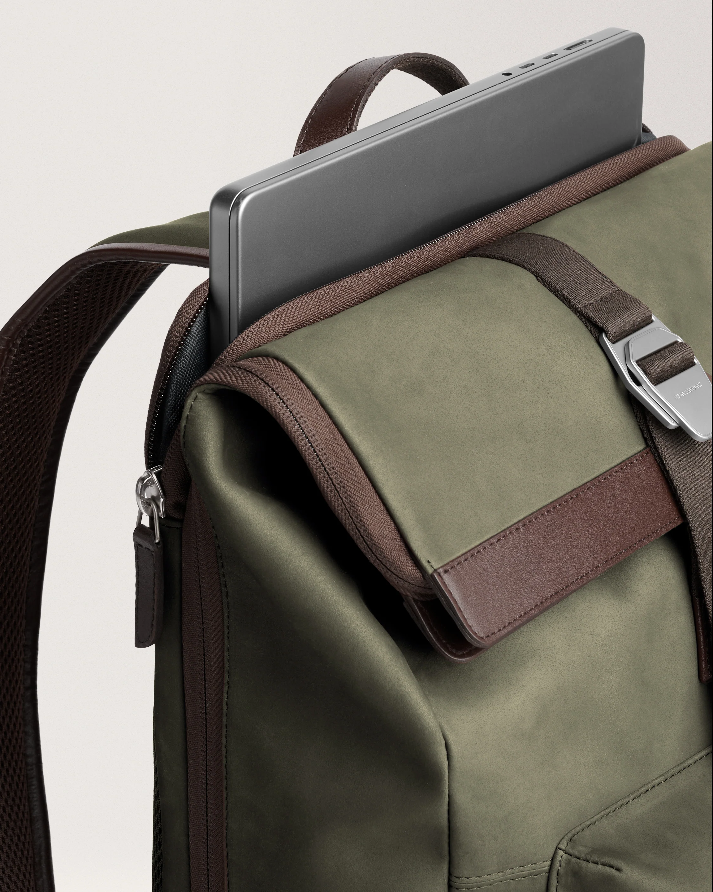 City-hopper Backpack - Image 13