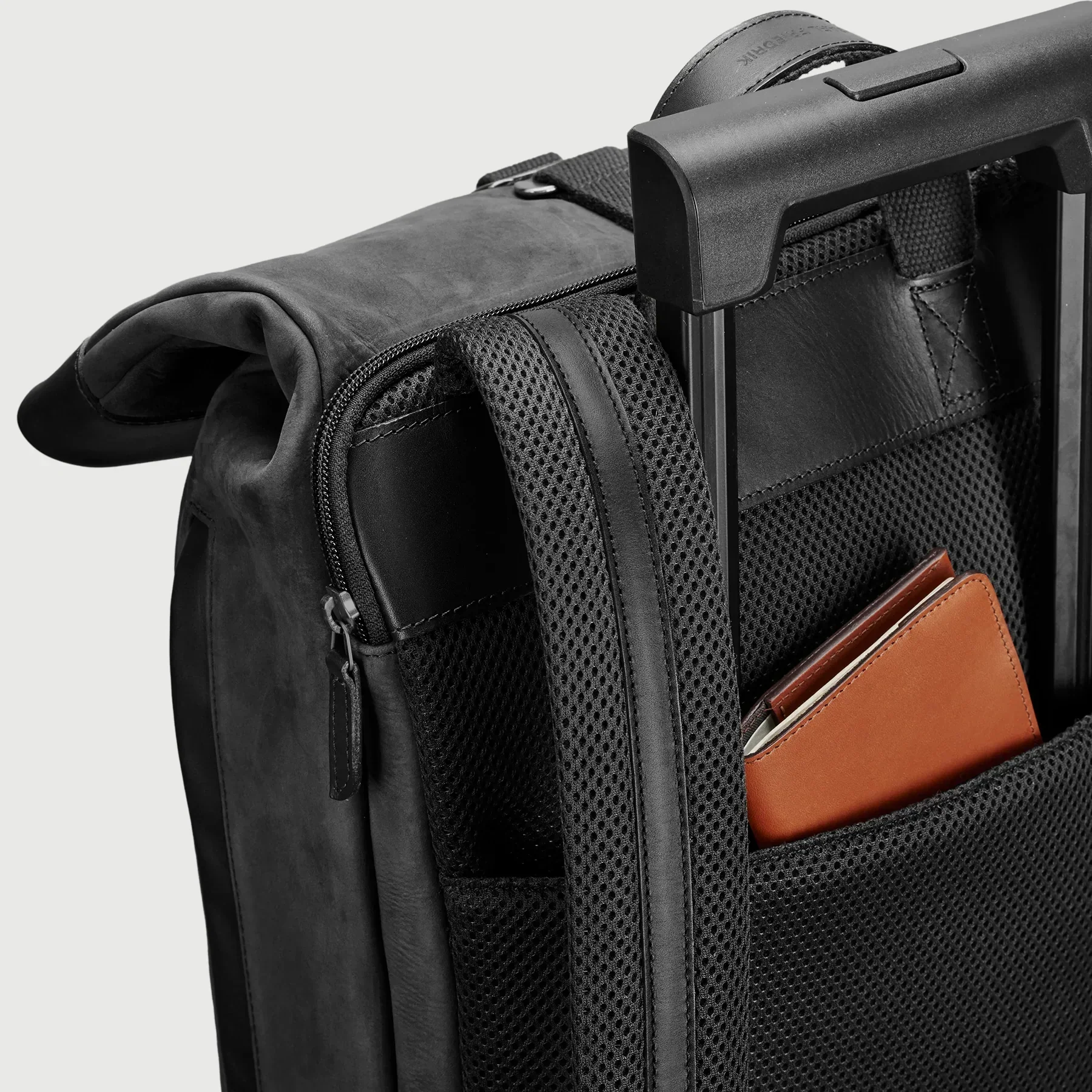 City-hopper Backpack - Return - Image 7