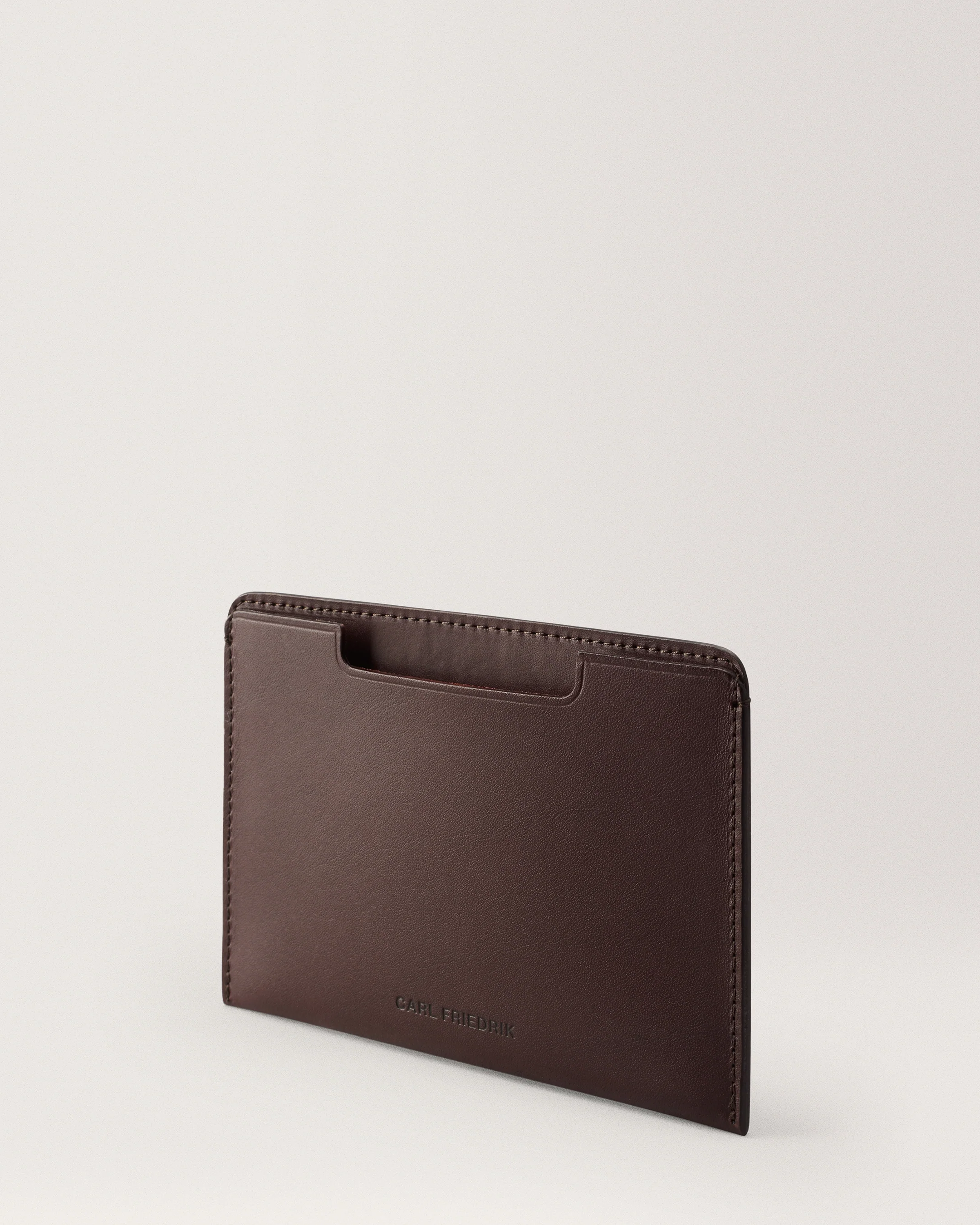 Easton Passport Sleeve - Image 8