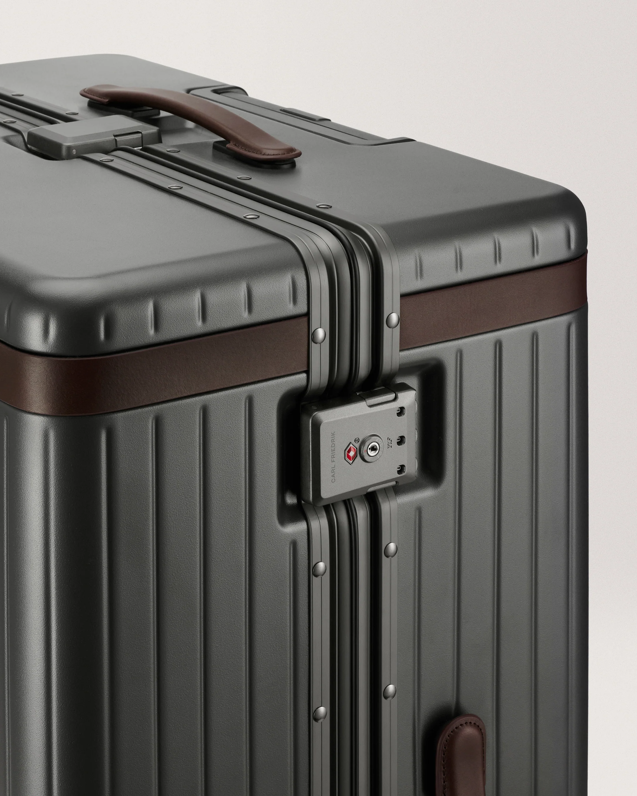 The Luggage Set - Image 46