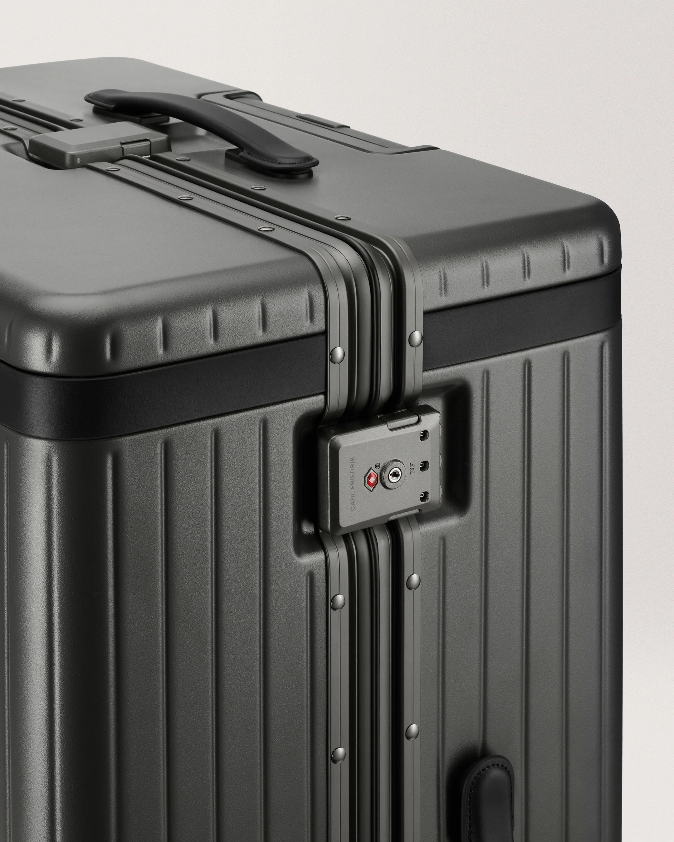 The Luggage Set - Image 51