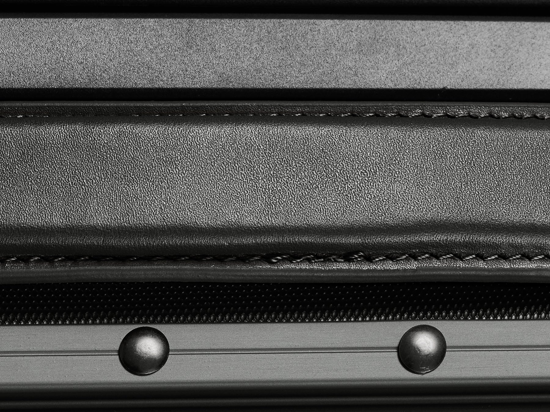 Luggage parts - Image 12