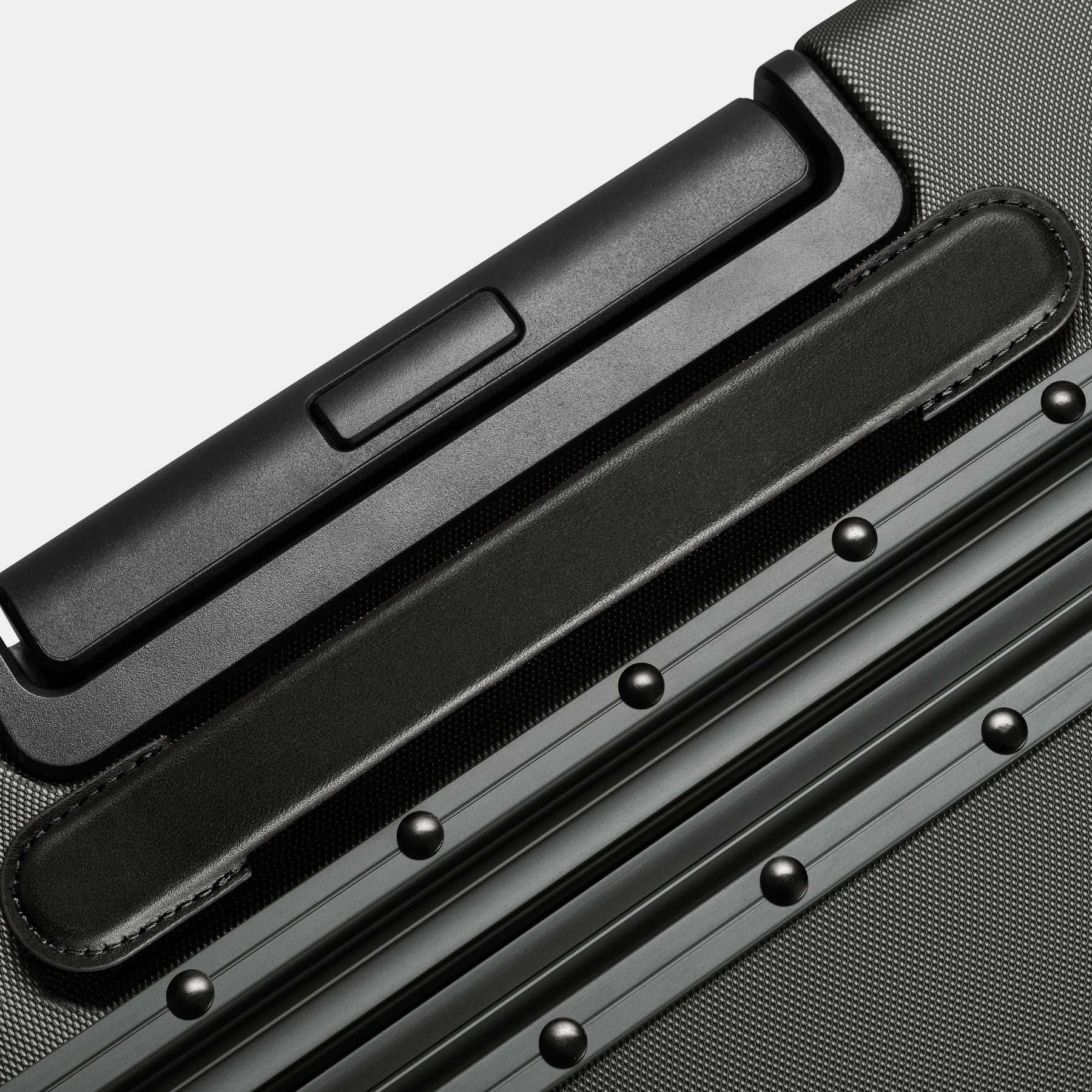 Luggage parts - Image 3