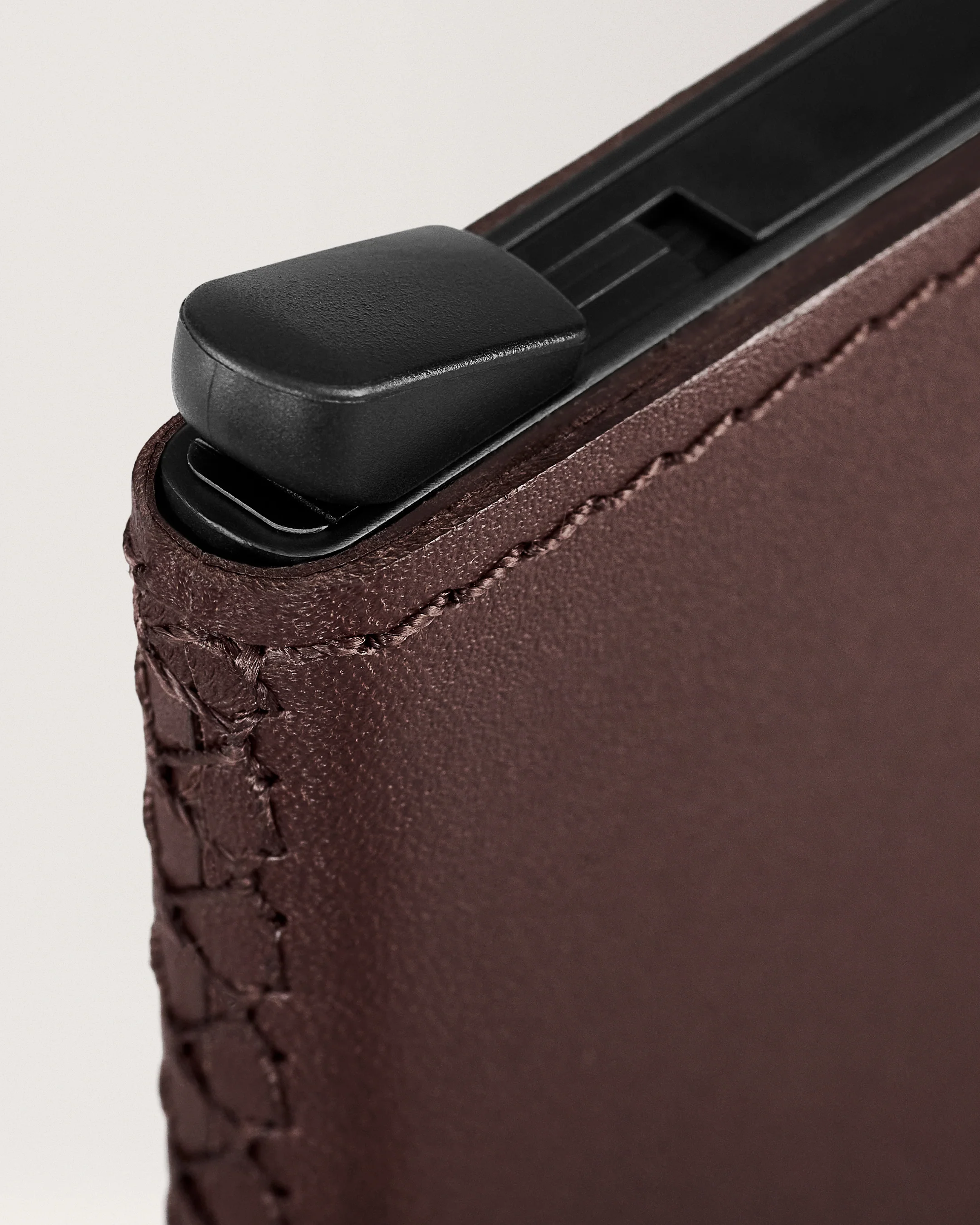 The Cardprotector - Image 15