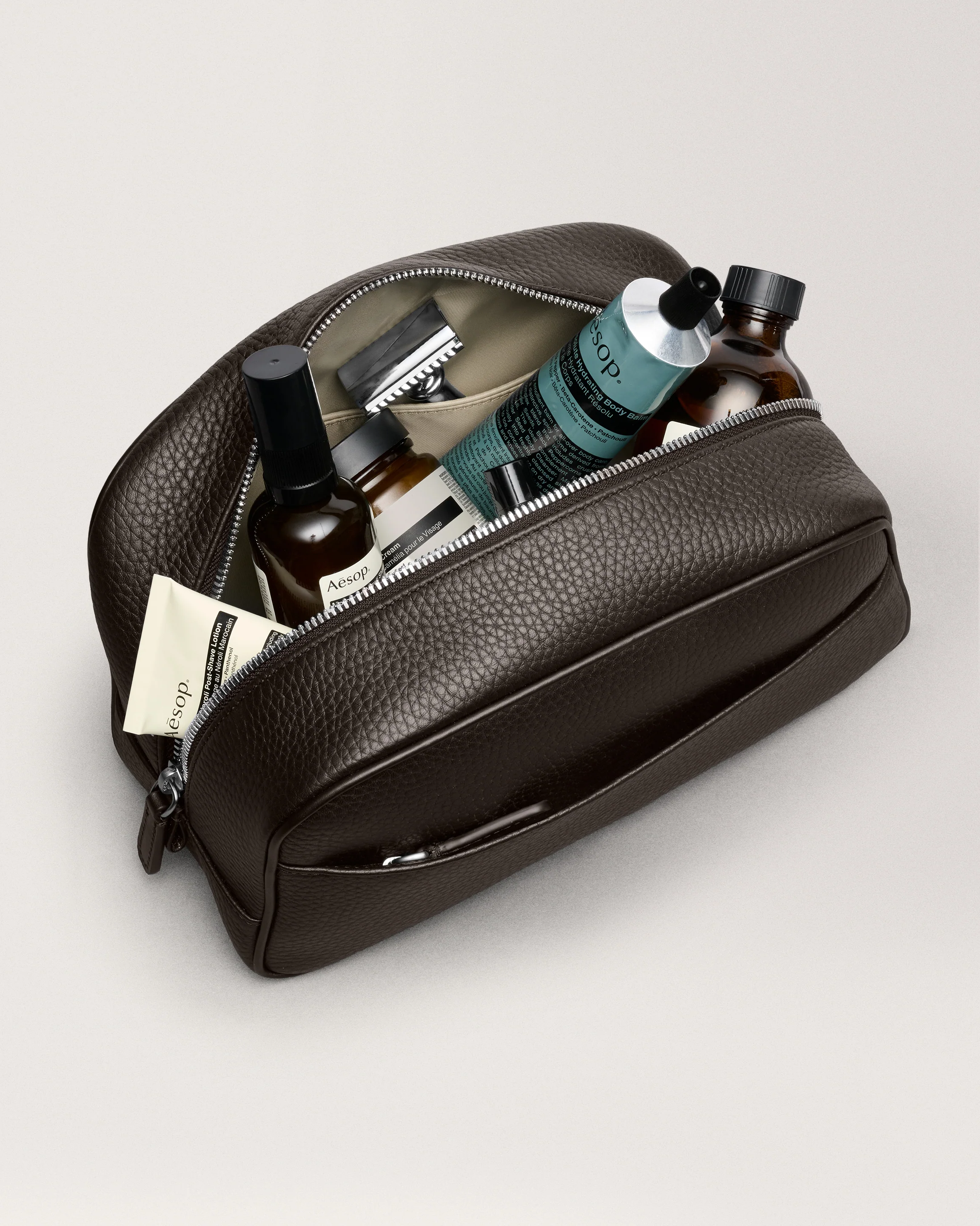 Large Washbag - Image 16