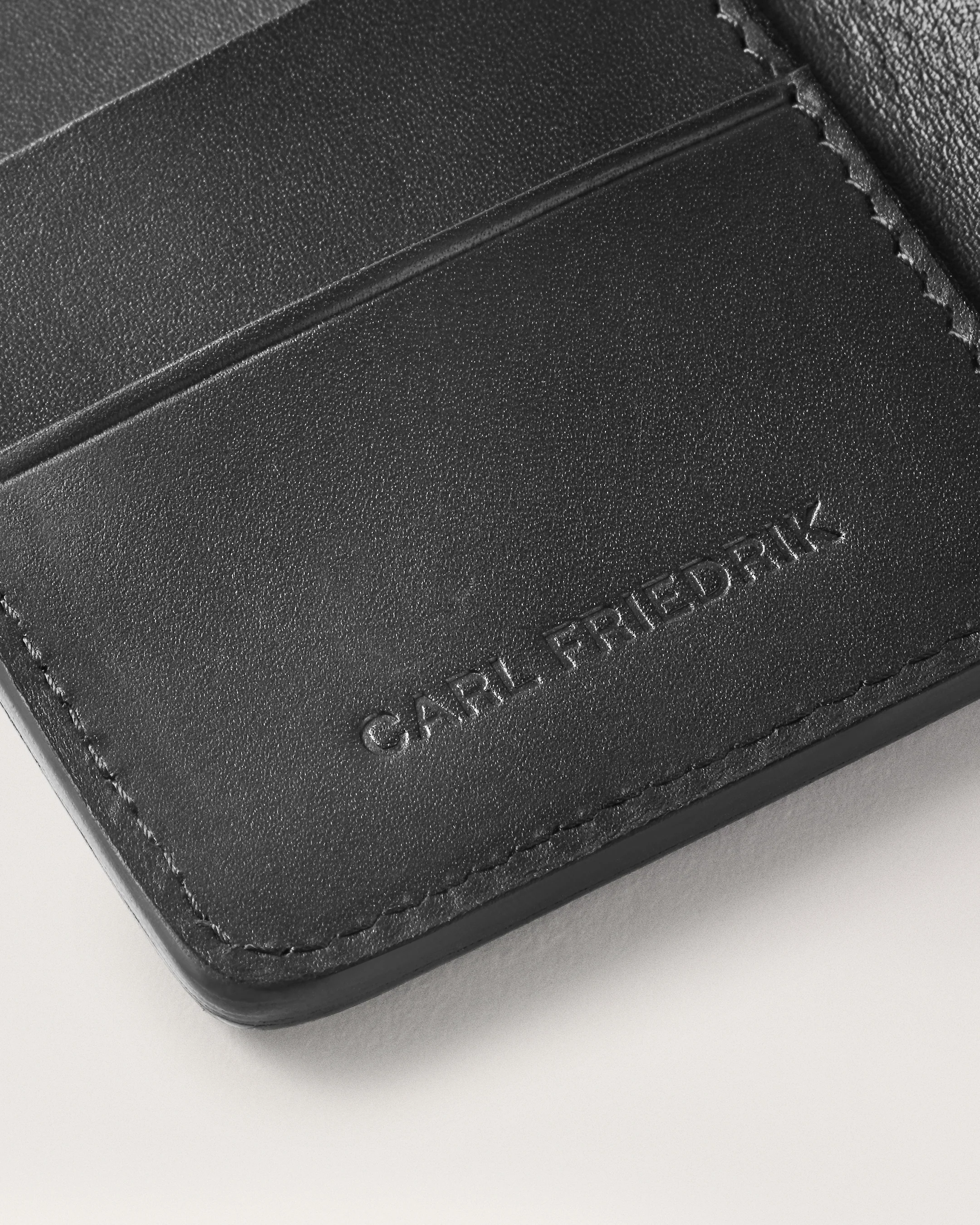 Swanfield Wallet - Image 4
