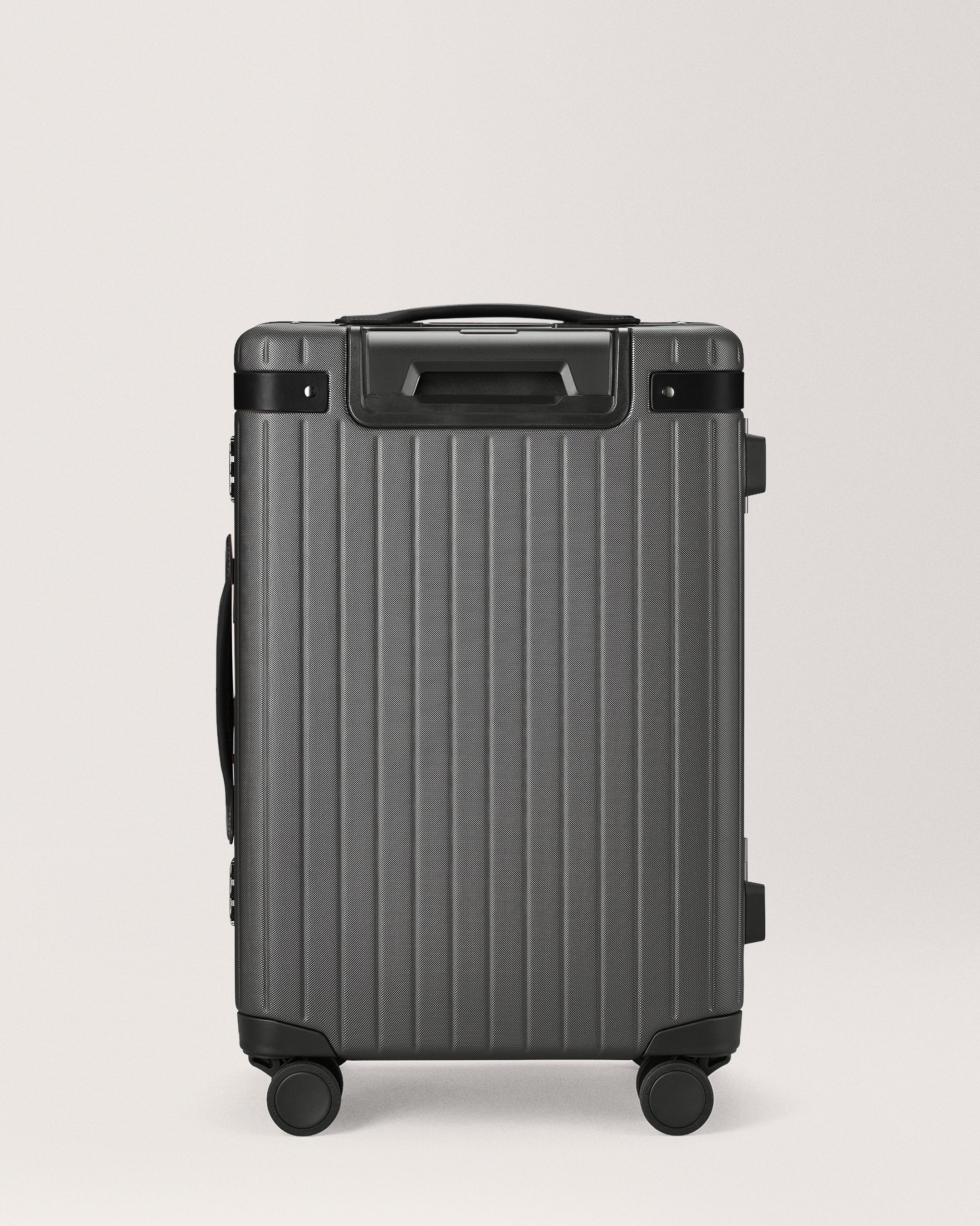 The Carry-on - Return - Image 53