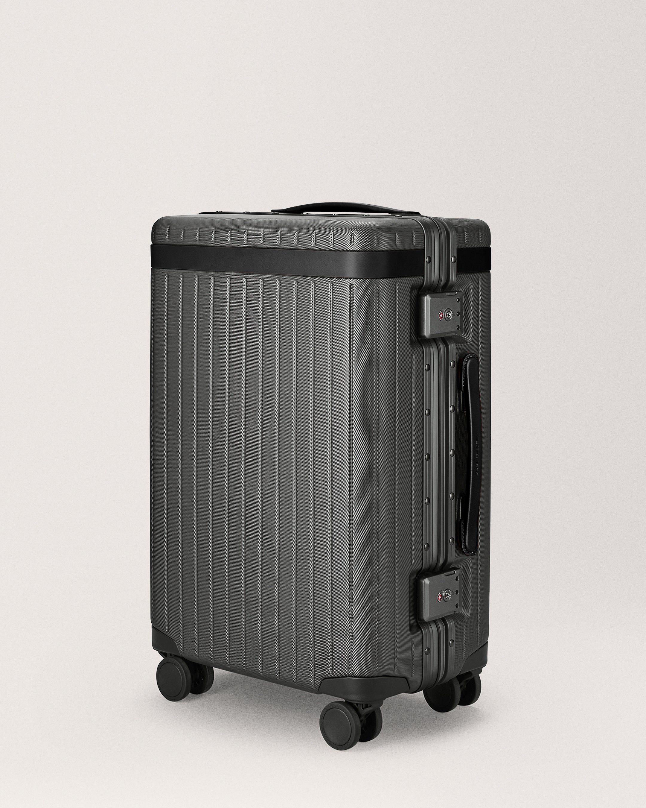 The Carry-on - Return - Image 55
