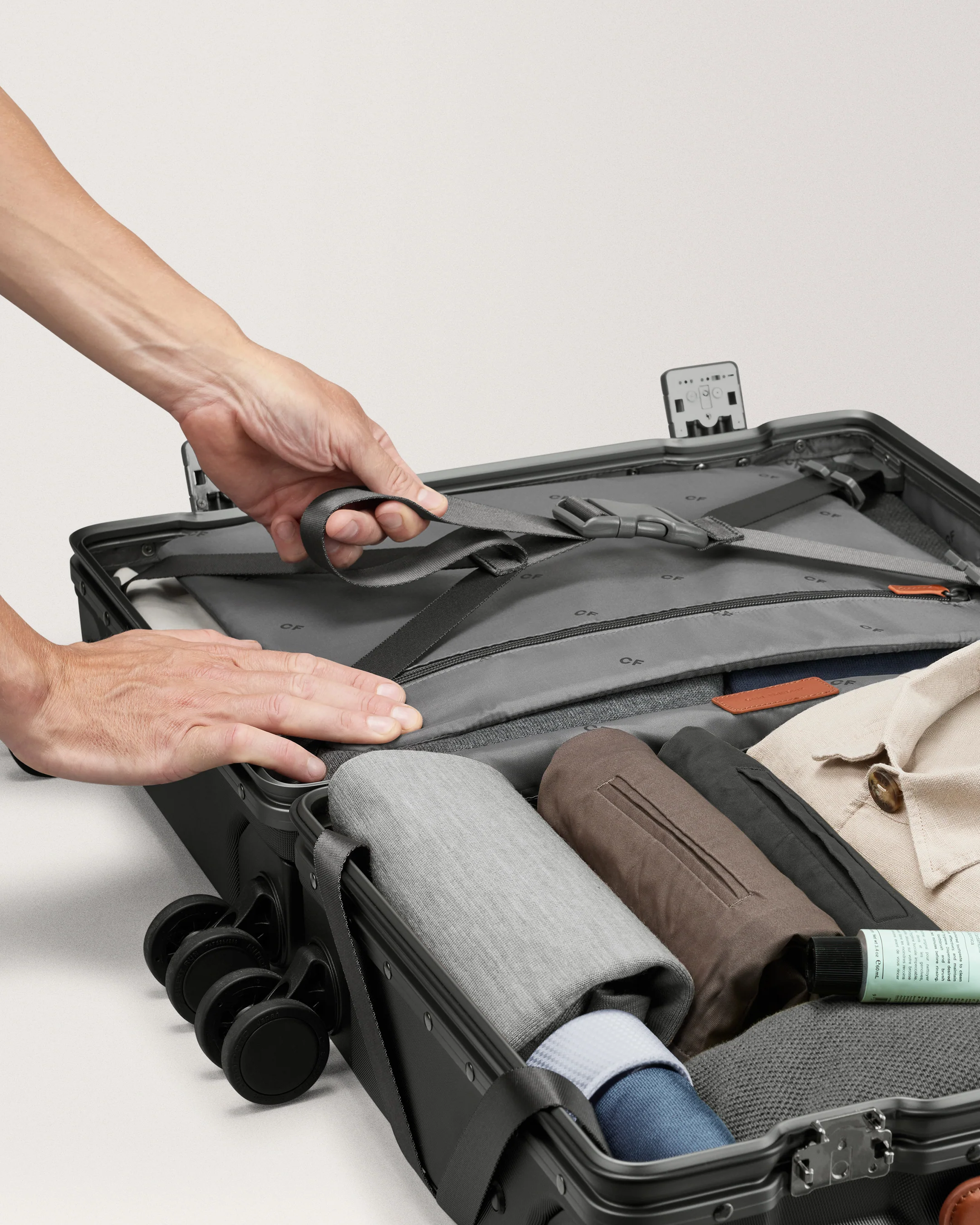 The Carry-on - Return - Image 43