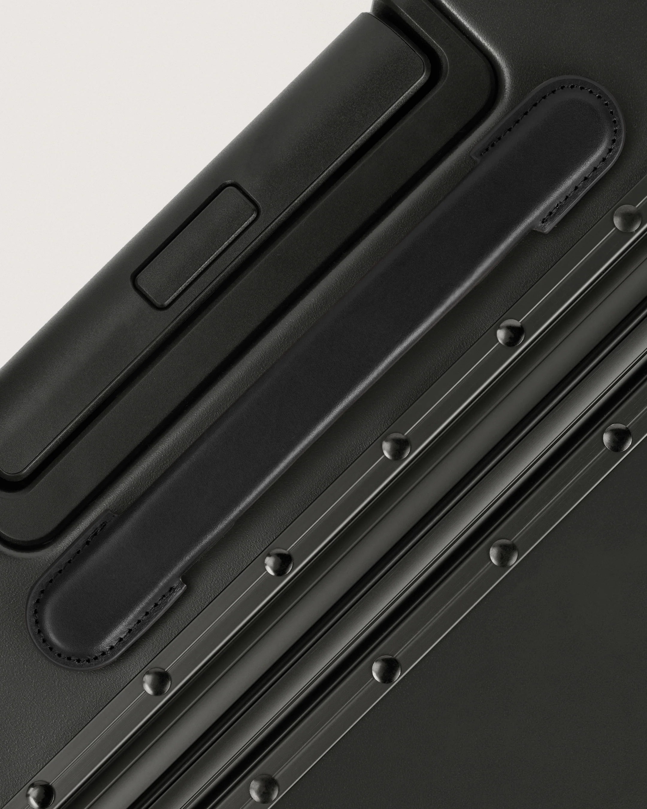 The Carry-on - Image 6