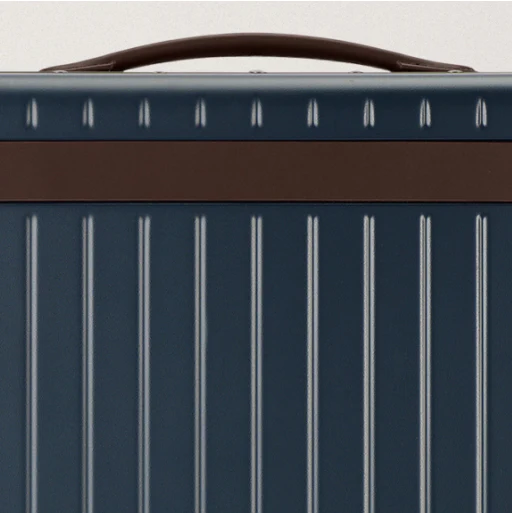 The Carry-on - Image 53