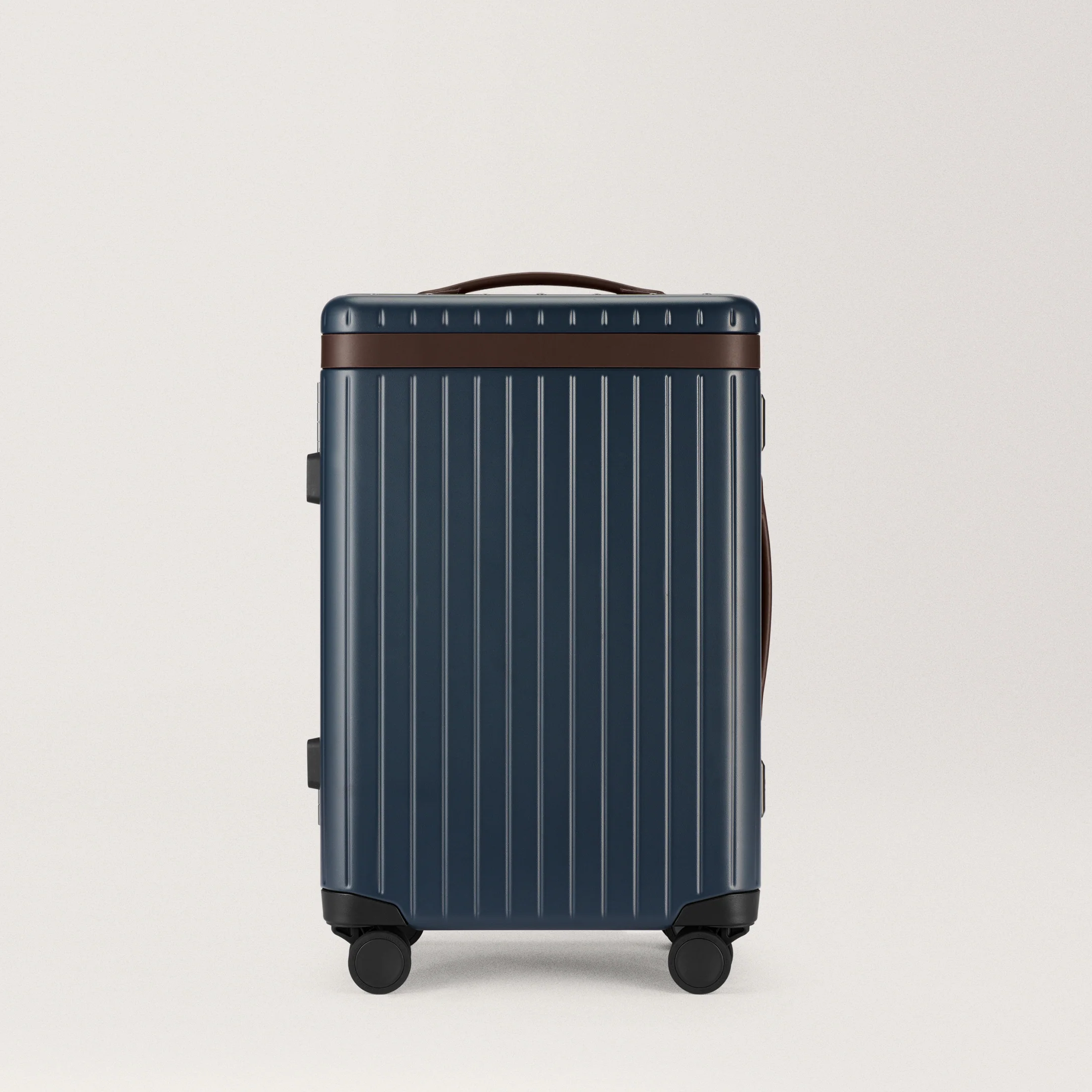 The Carry-on - Image 62