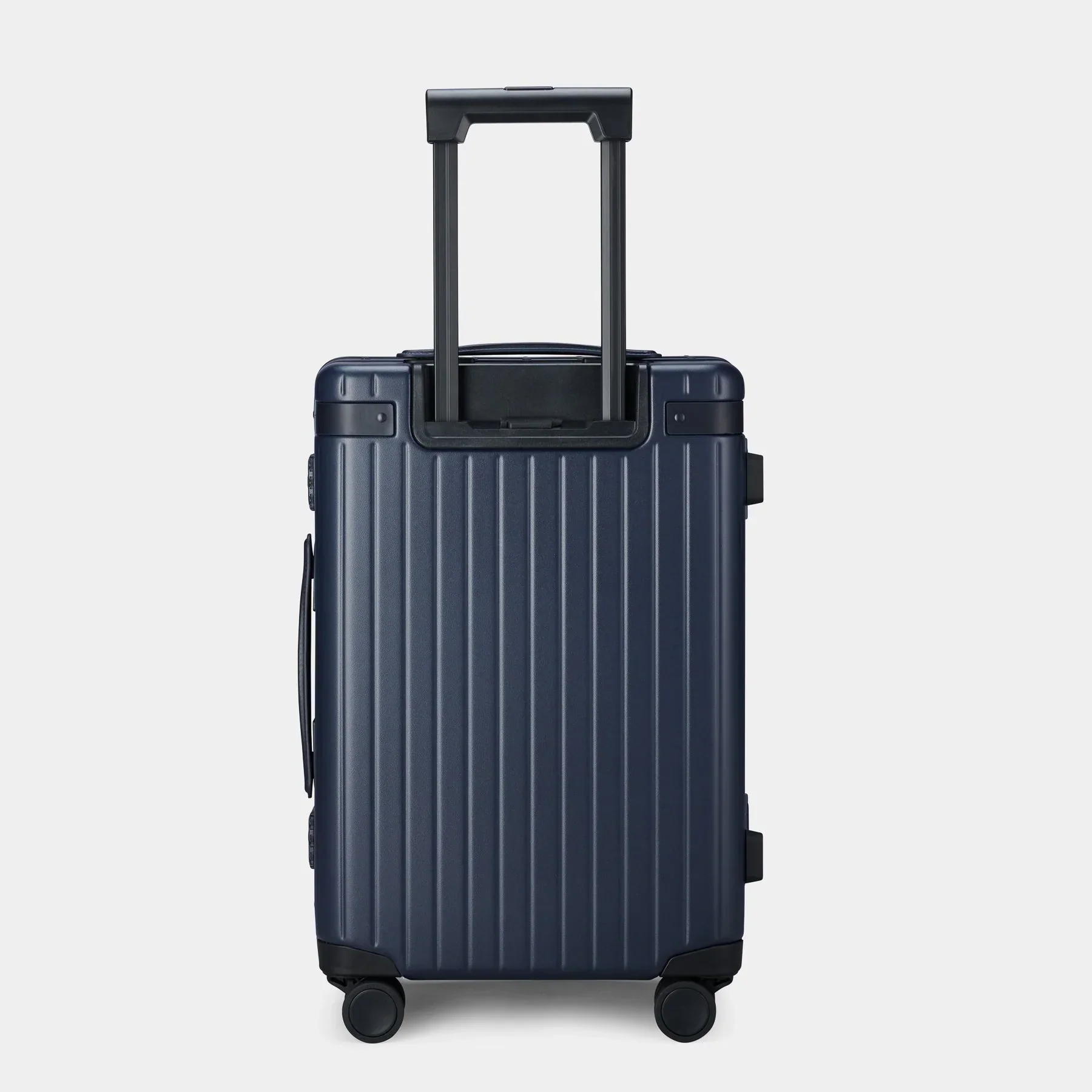 The Carry-on - Return - Image 3