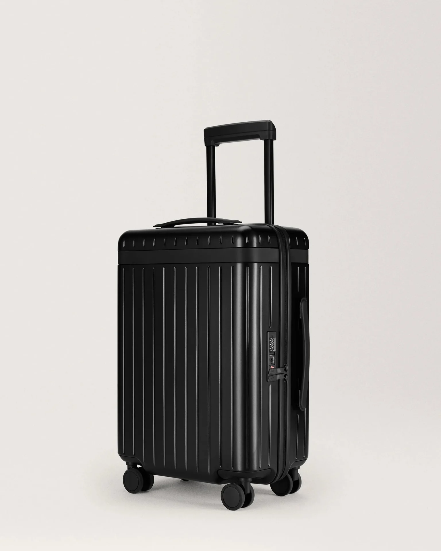 The Carry-on - Image 25