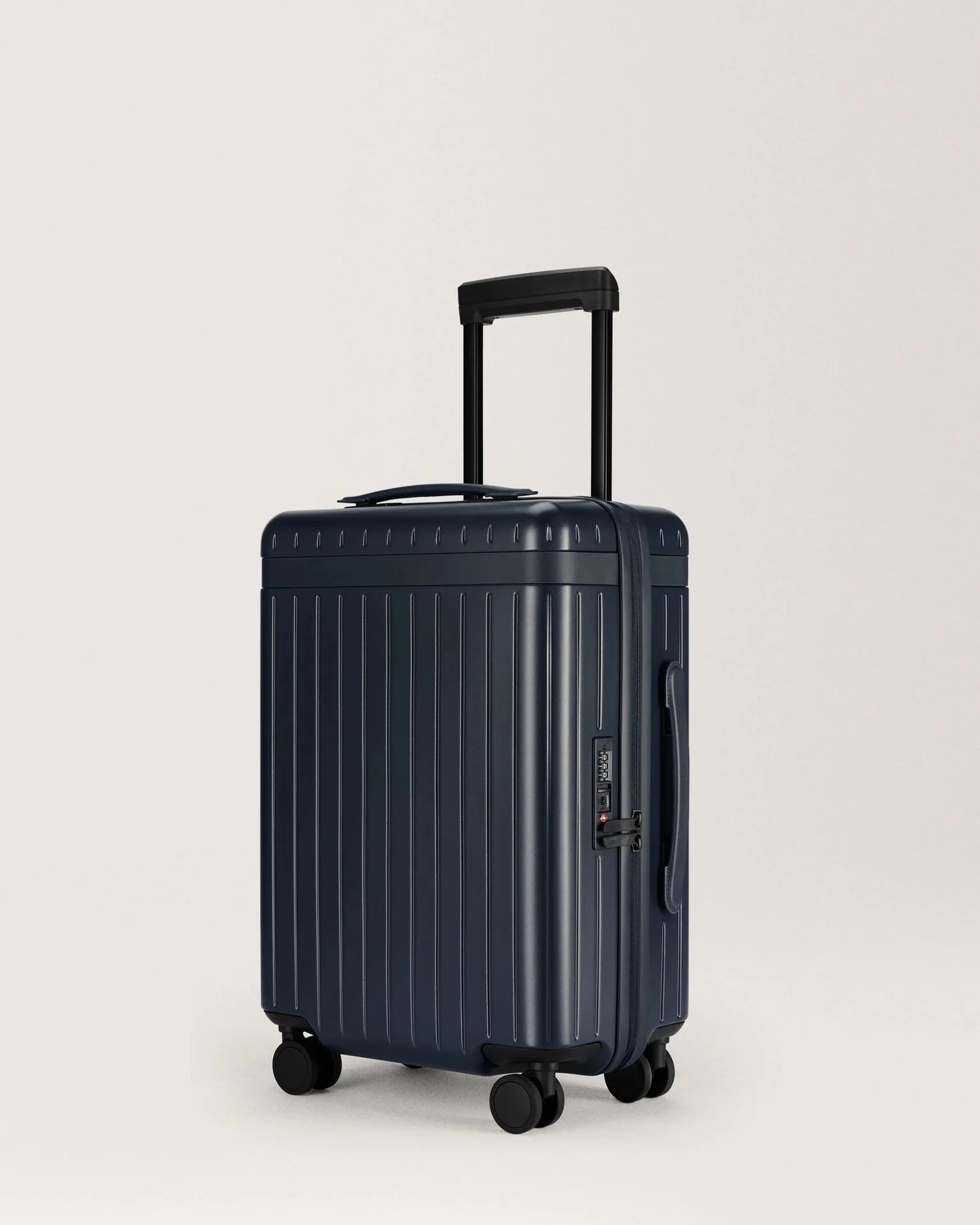 The Carry-on - Image 26