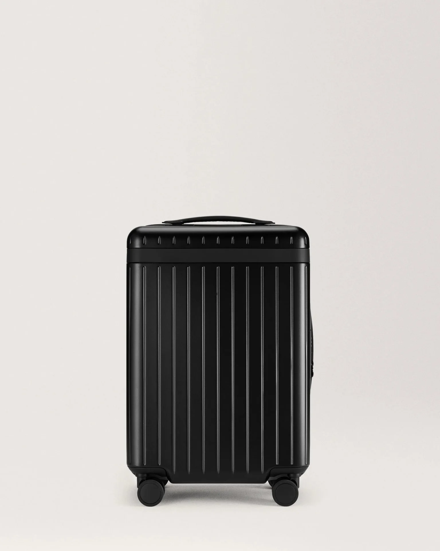 The Carry-on - Image 28