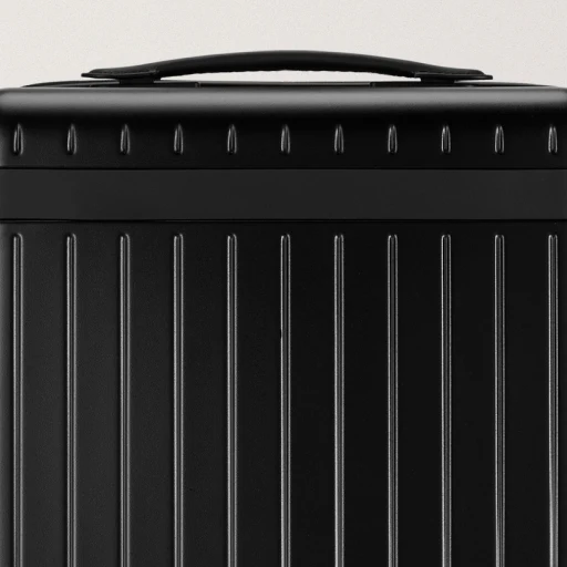 The Carry-on - Image 30