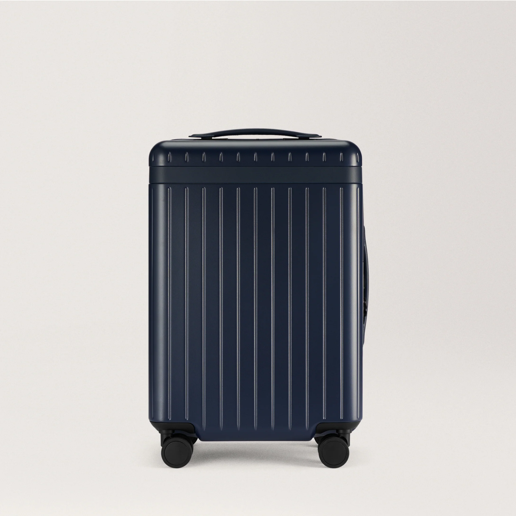 The Carry-on - Image 35