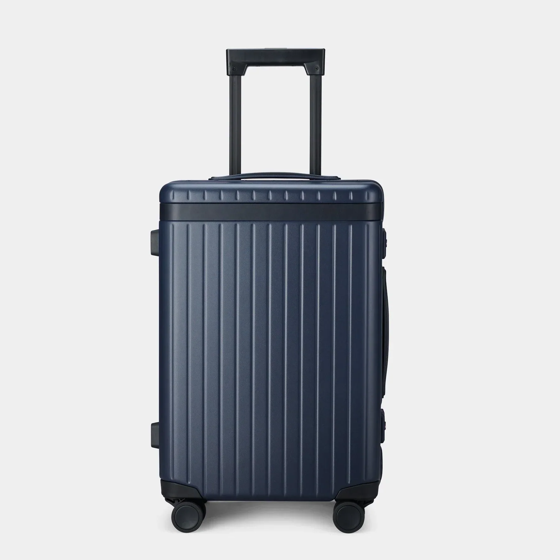 The Carry-on - Return - Image 4