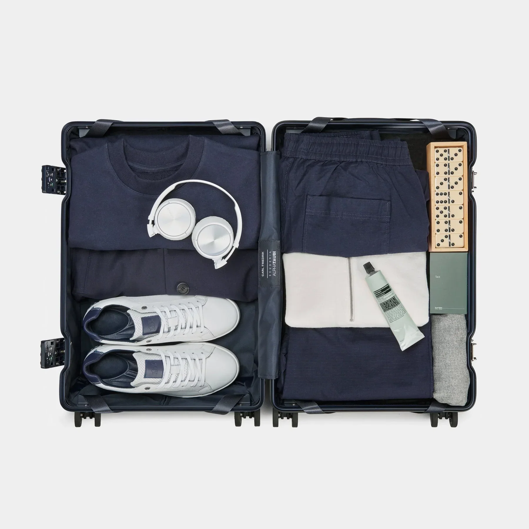 The Carry-on - Return - Image 8
