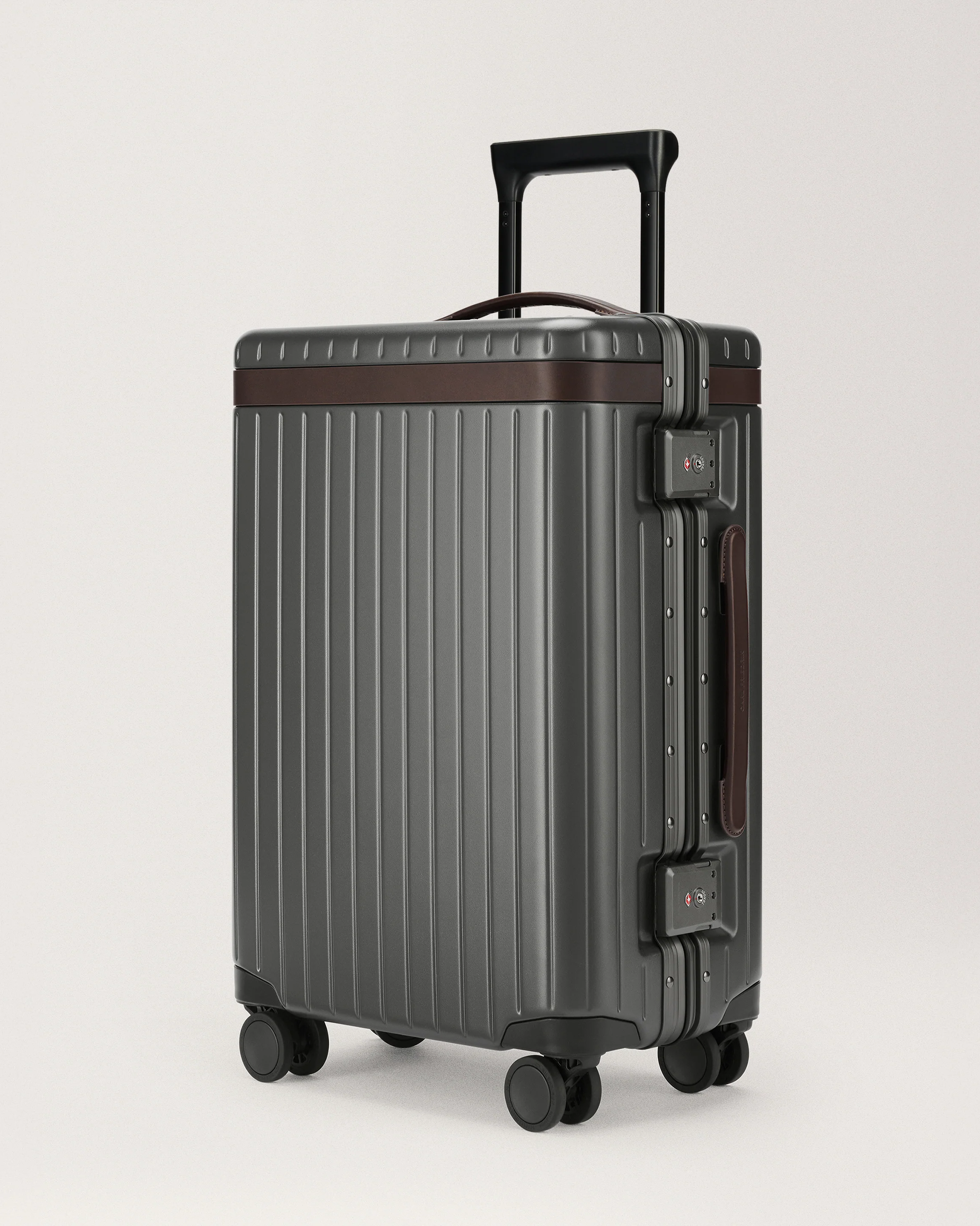The Carry-on - Image 10