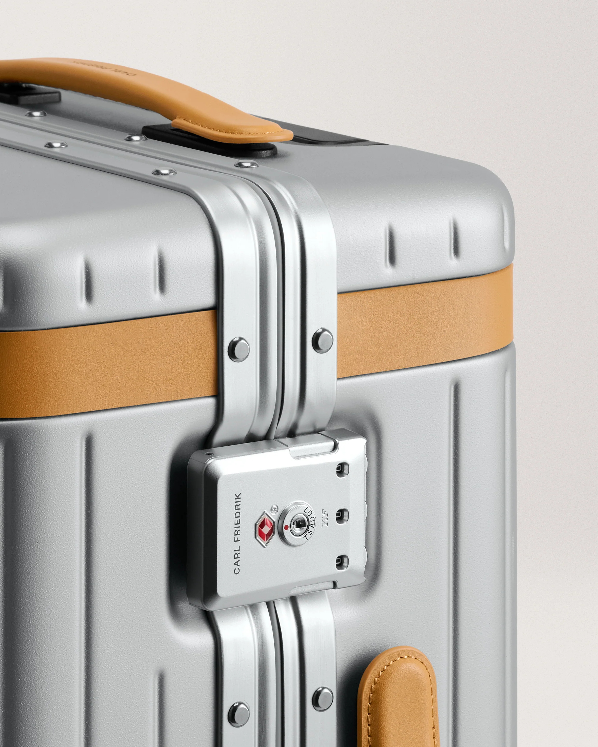 The Carry-on - Image 106