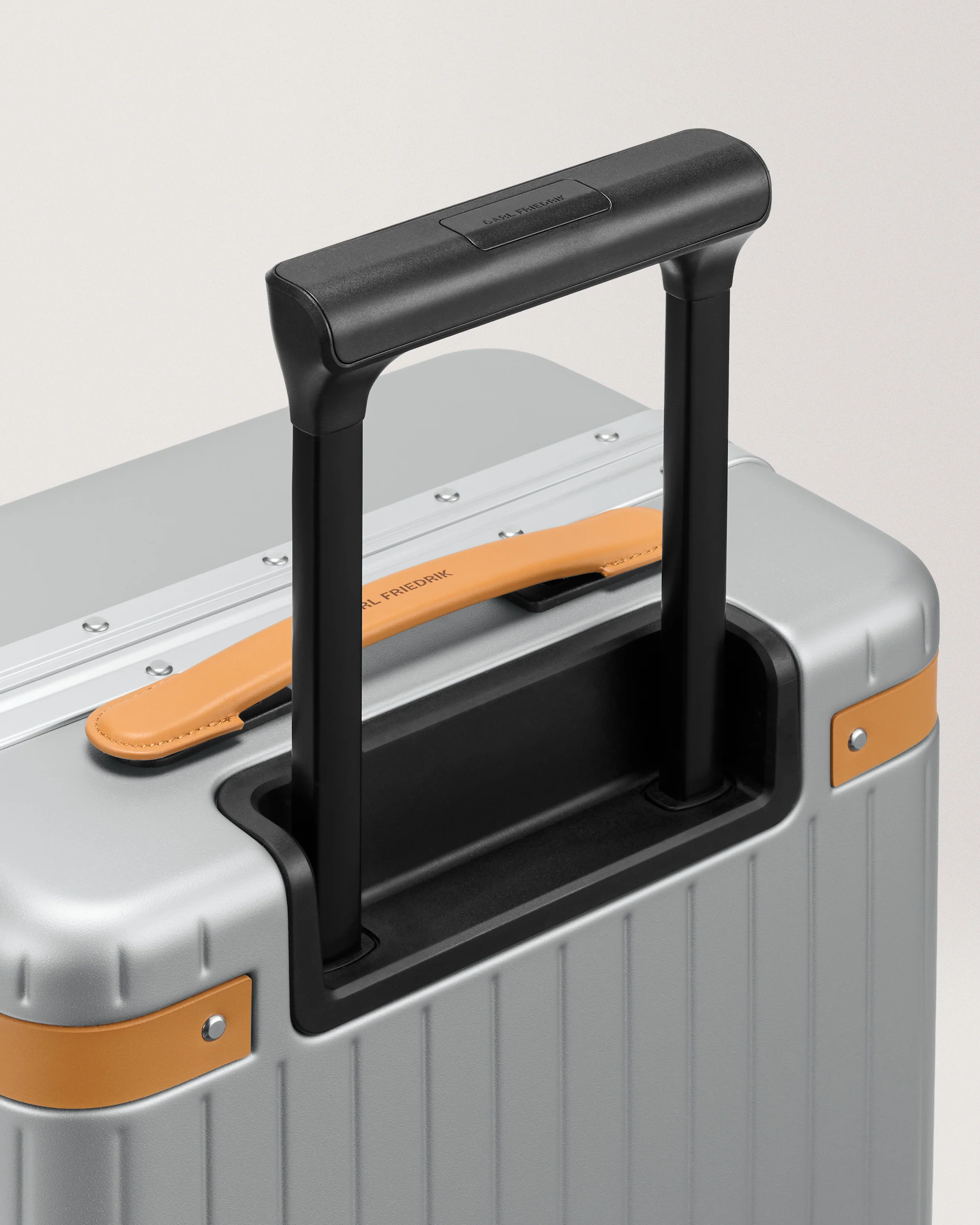 The Carry-on - Image 111