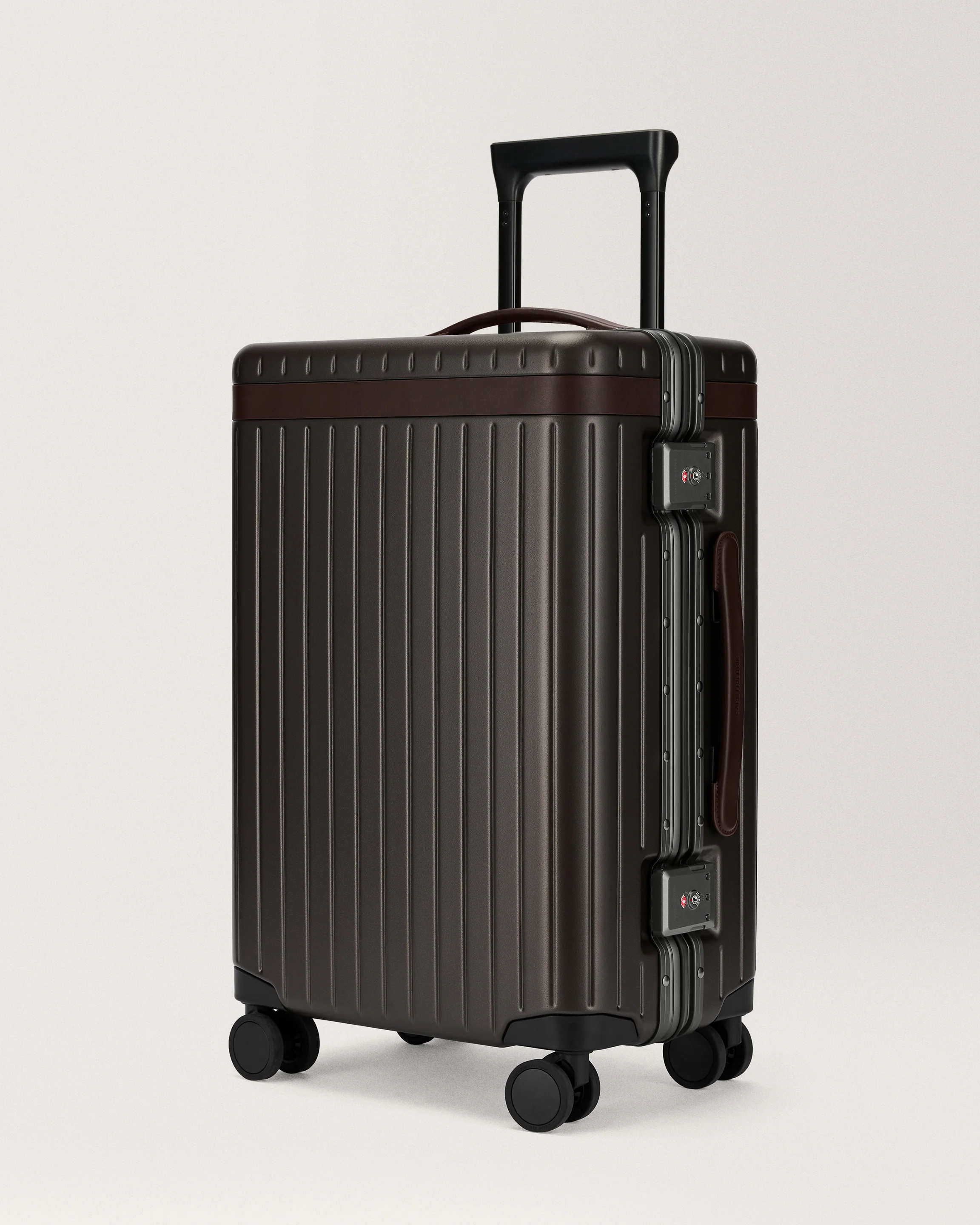The Carry-on - Image 114