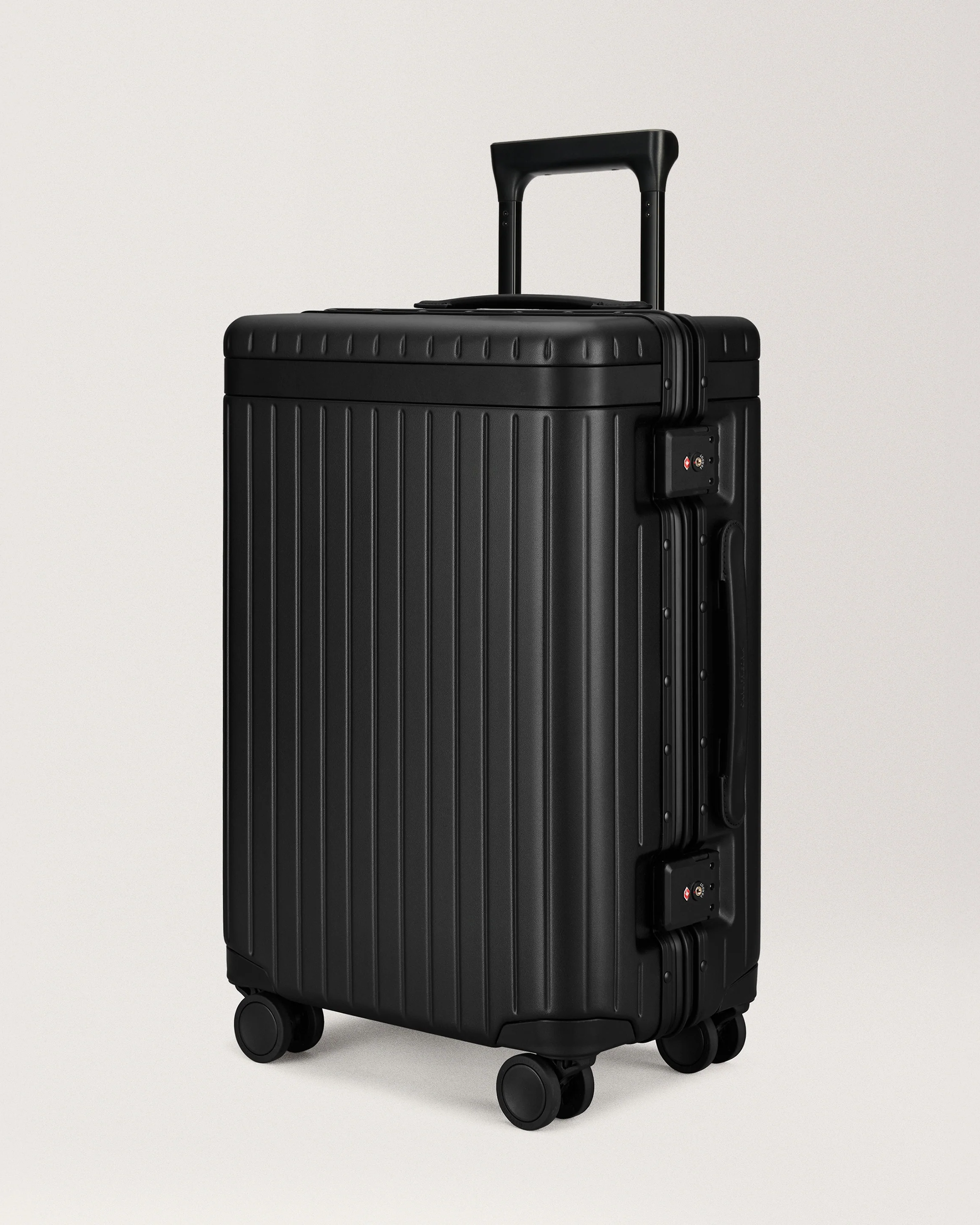 The Carry-on - Image 28