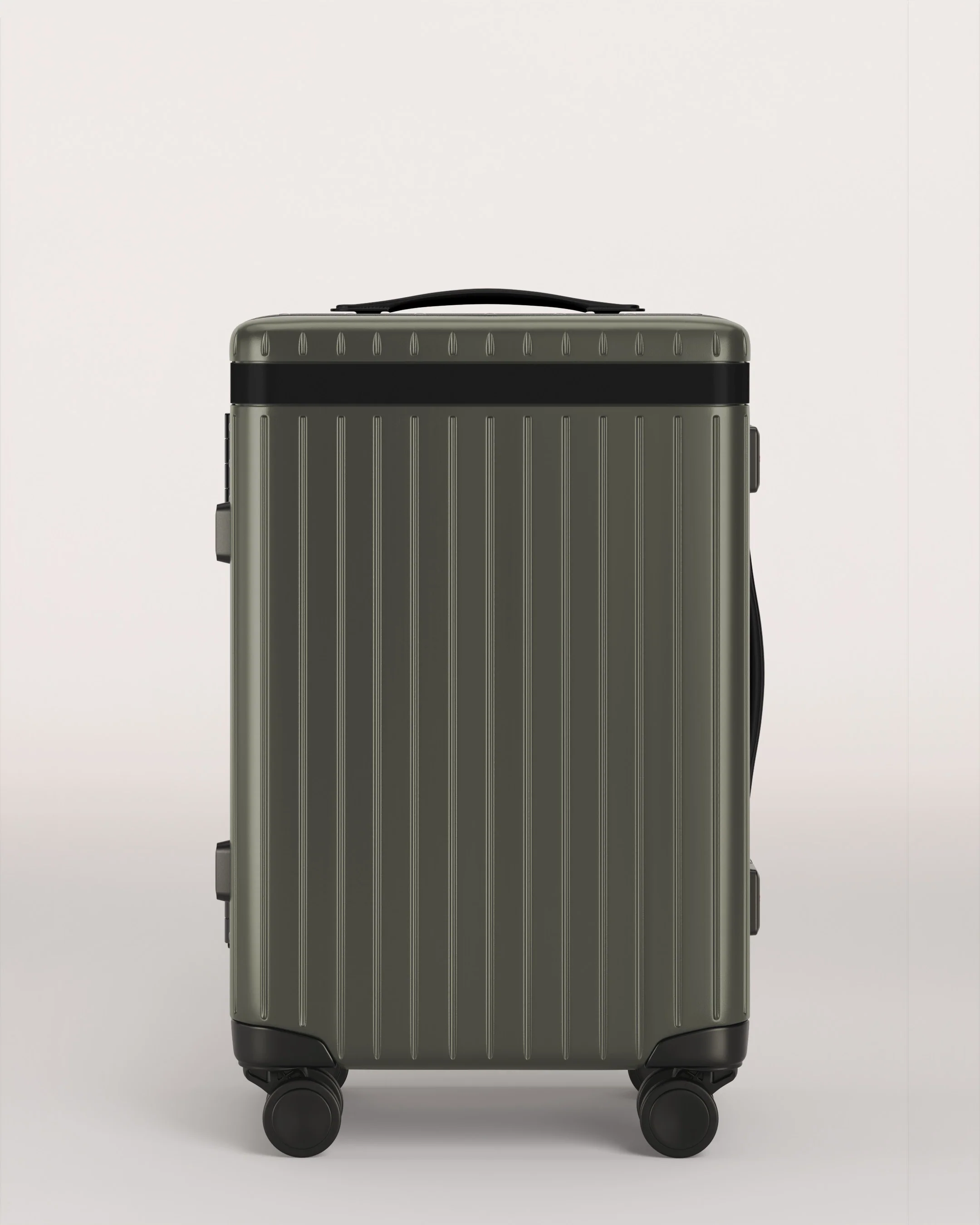 The Carry-on - Image 44