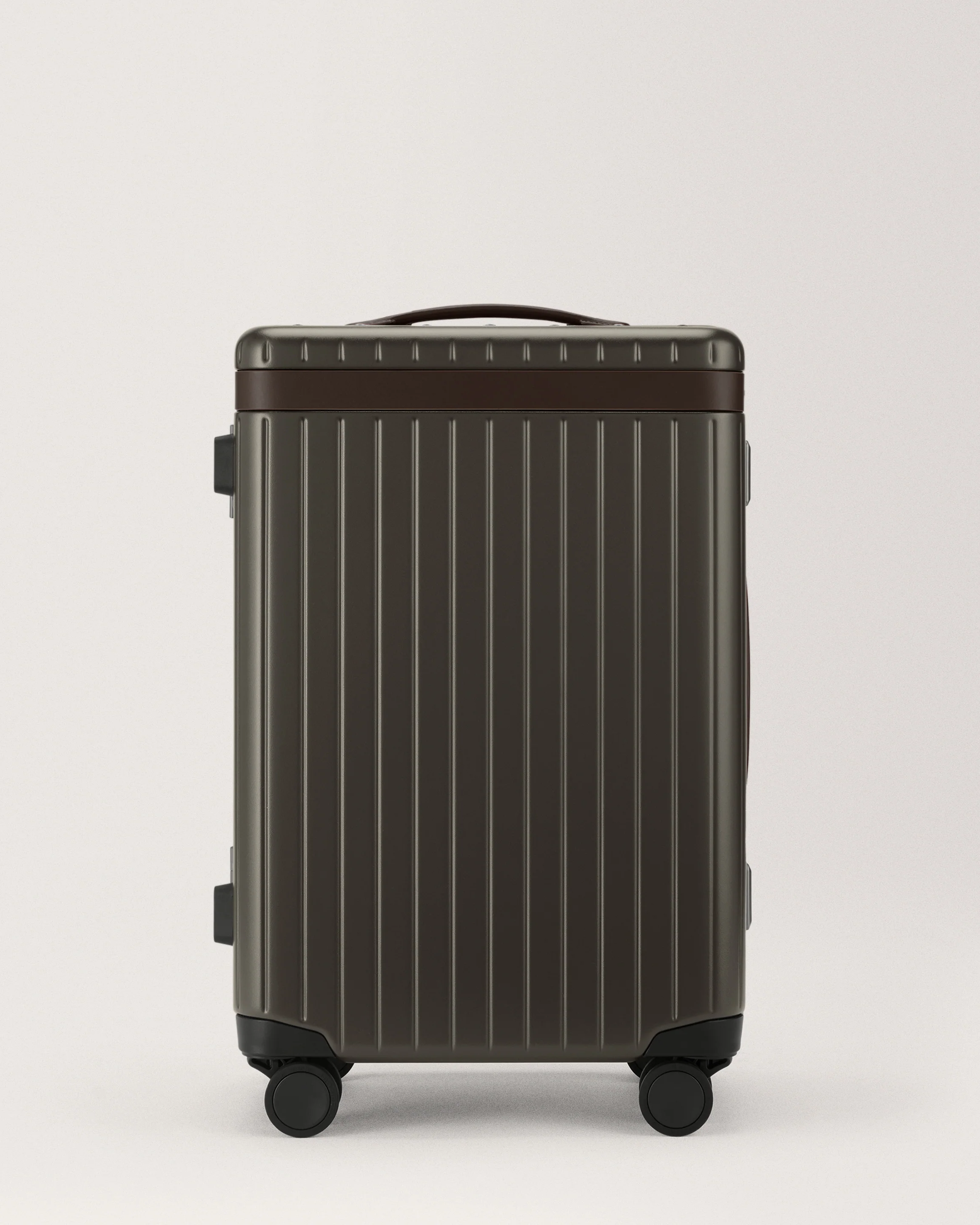 The Carry-on - Image 80