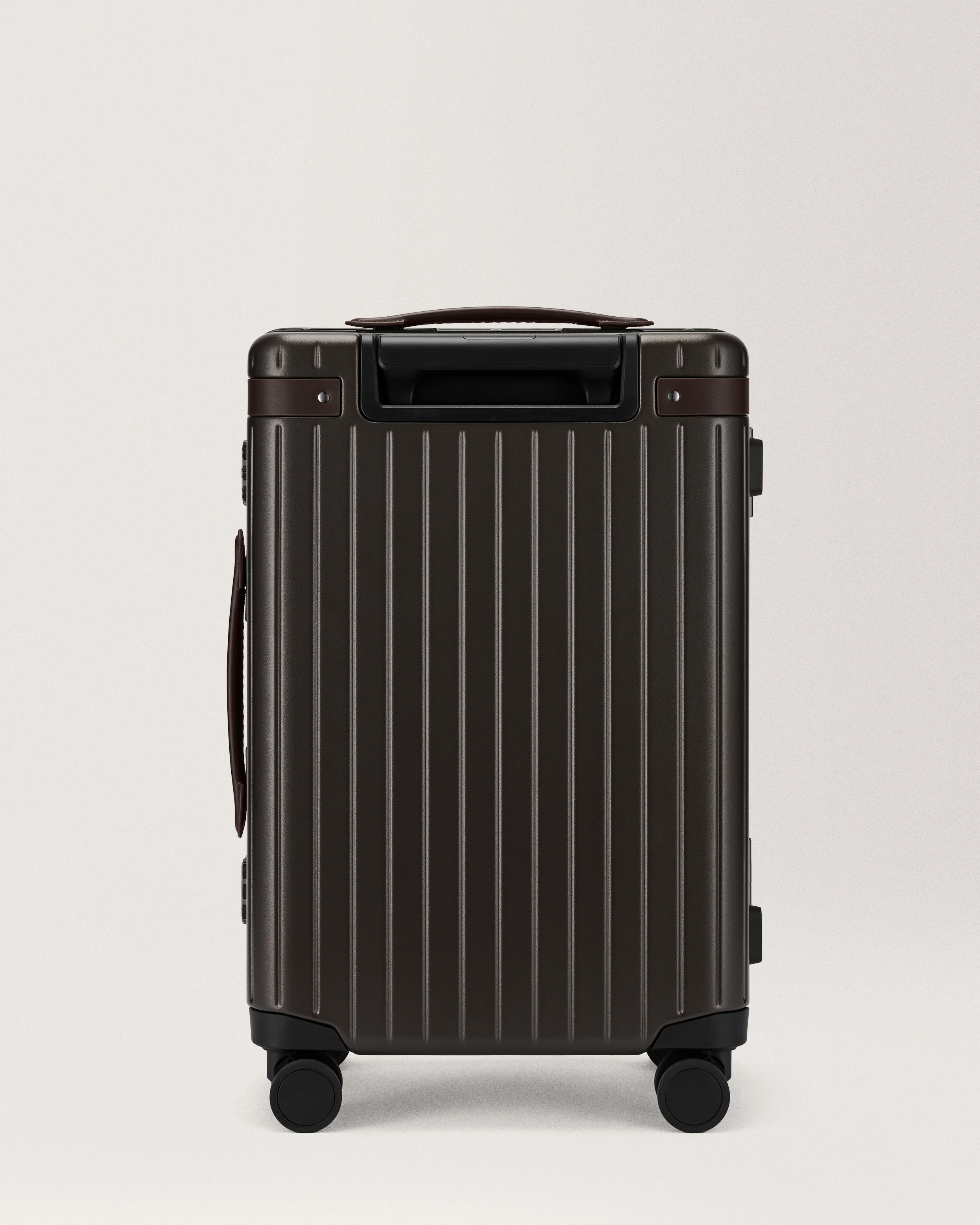 The Carry-on - Image 93