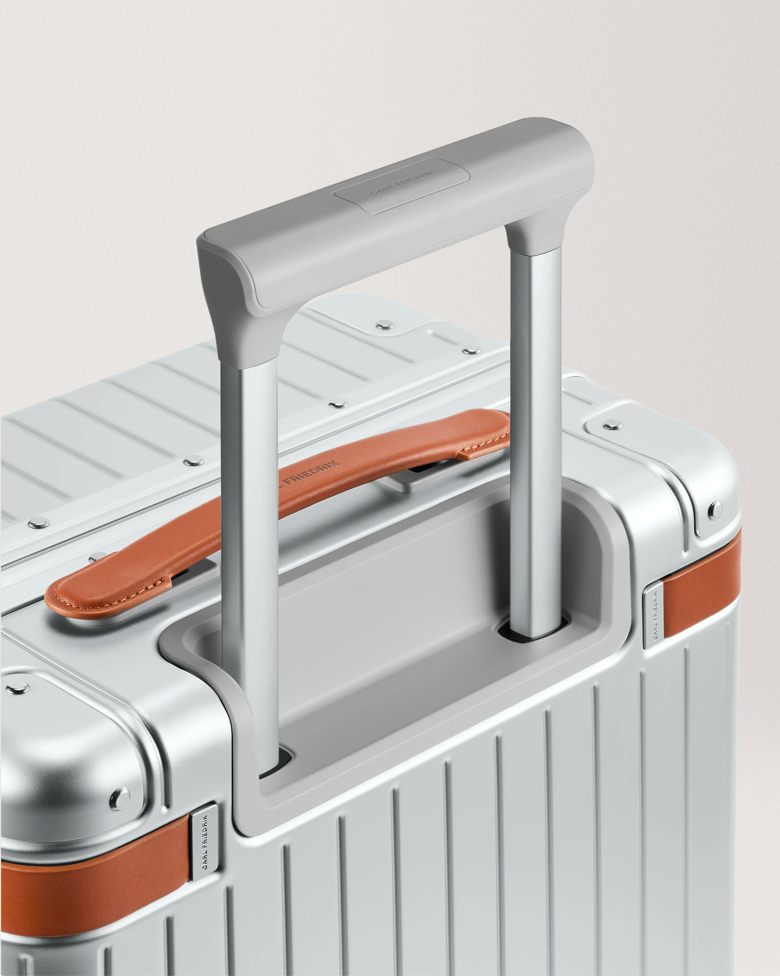 The Carry-on - Image 20