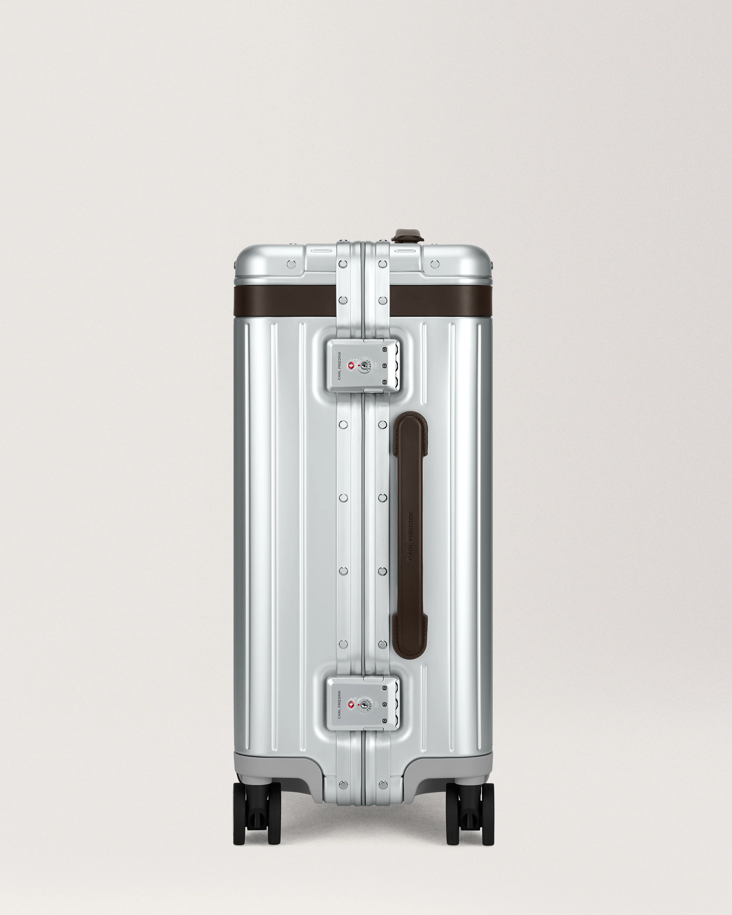 The Carry-on - Image 27