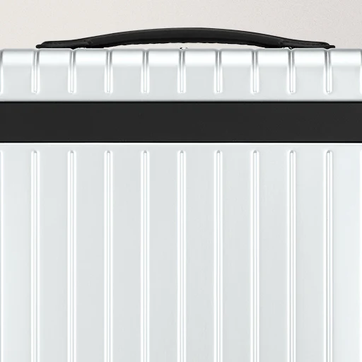 The Carry-on - Image 38