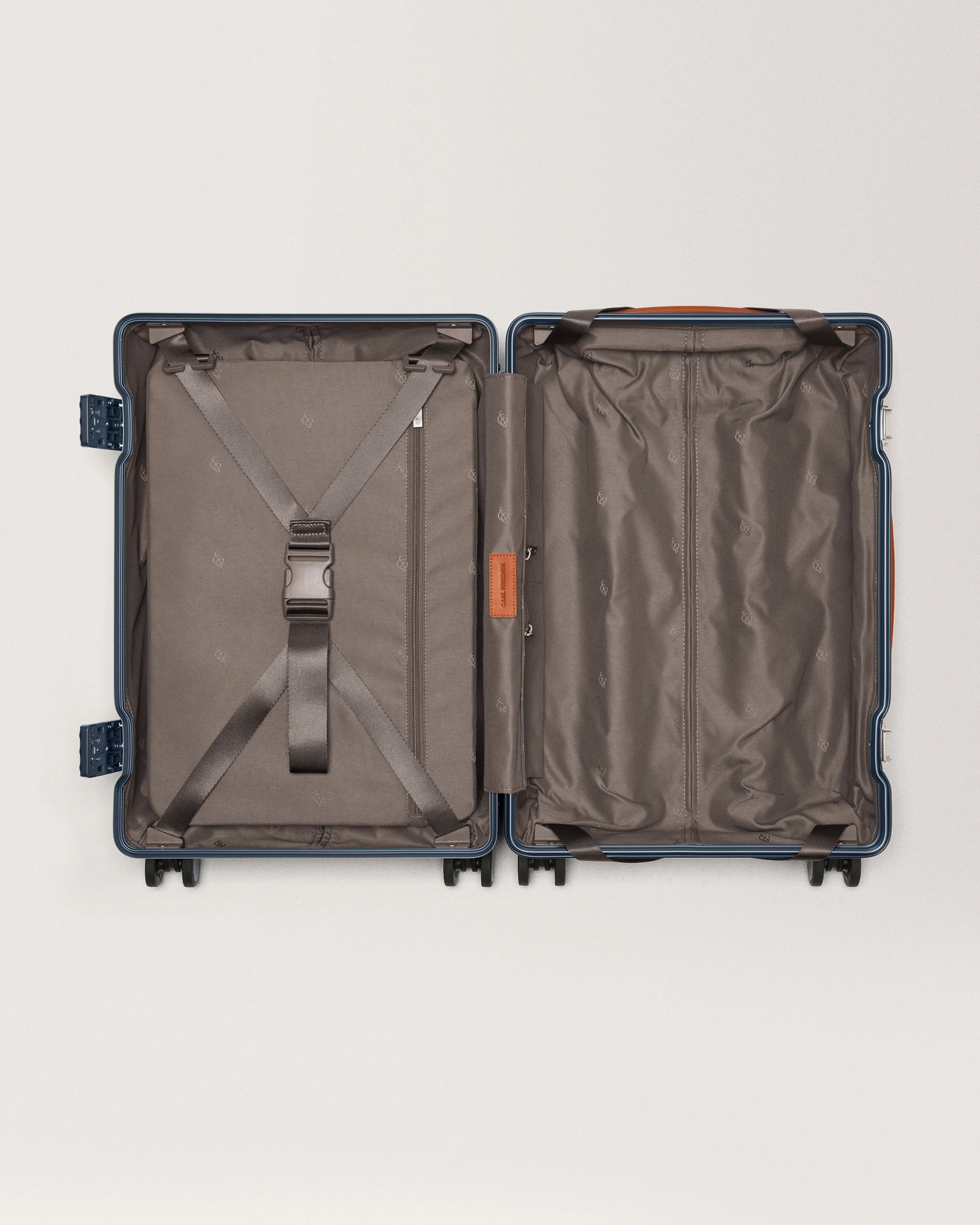 The Carry-on X - Image 100
