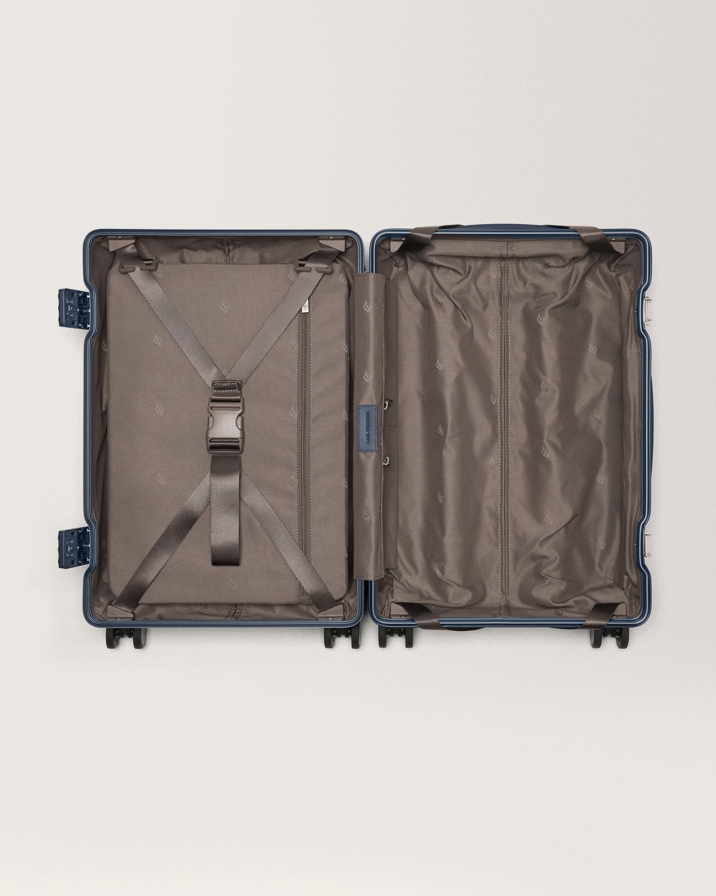 The Carry-on X - Image 109