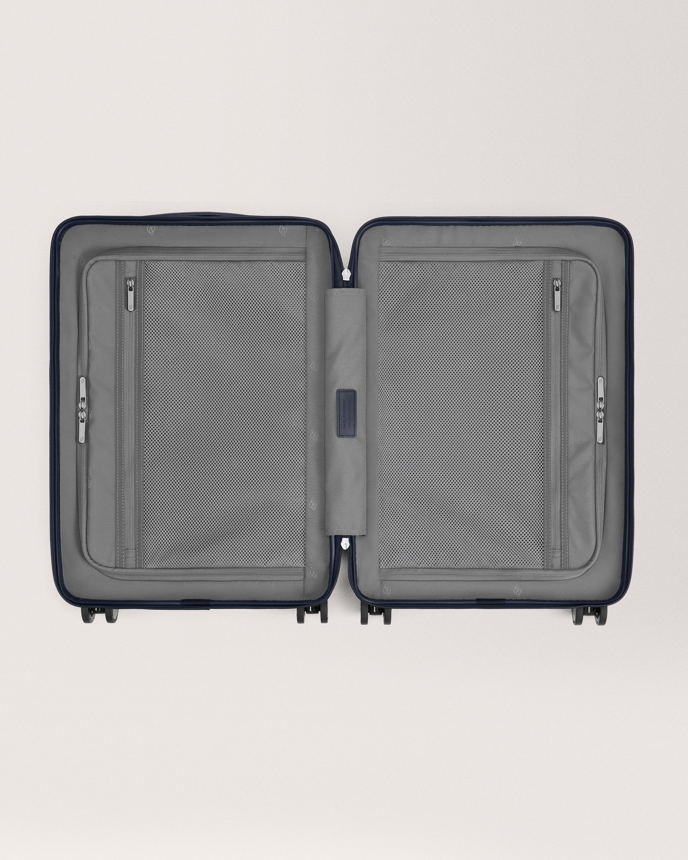 The Carry-on X - Image 20