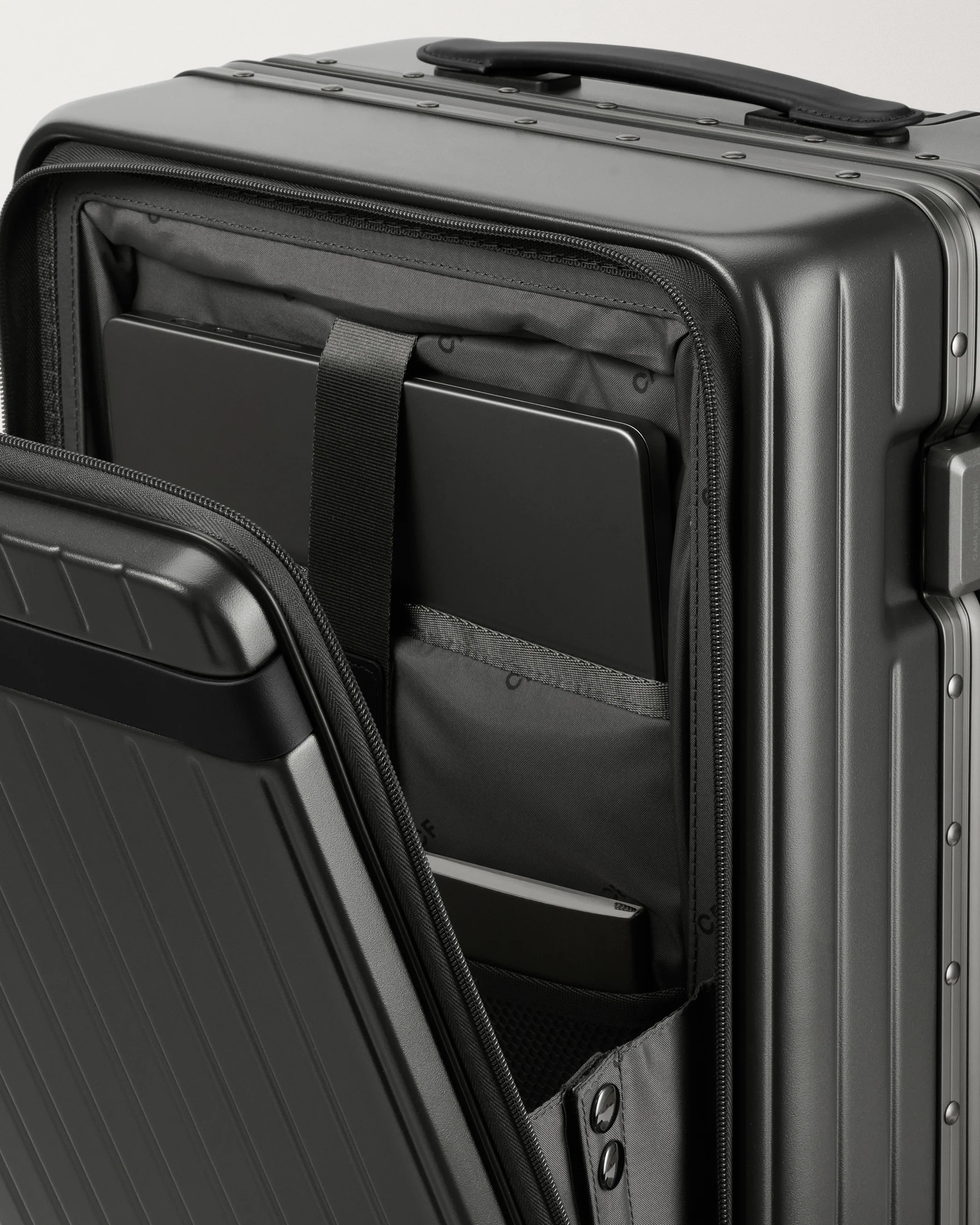 The Carry-on X - Return - Image 57
