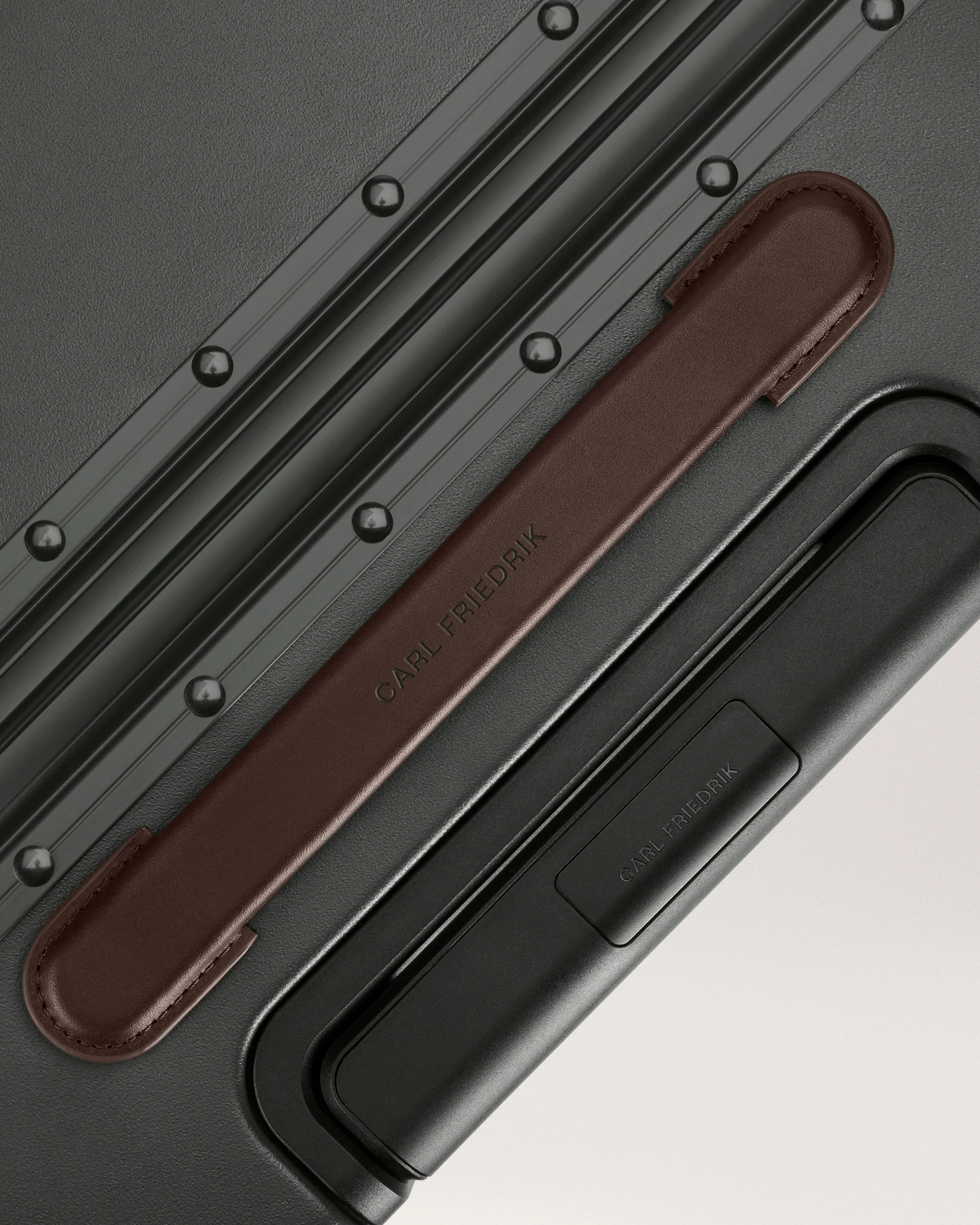 The Carry-on X - Image 14
