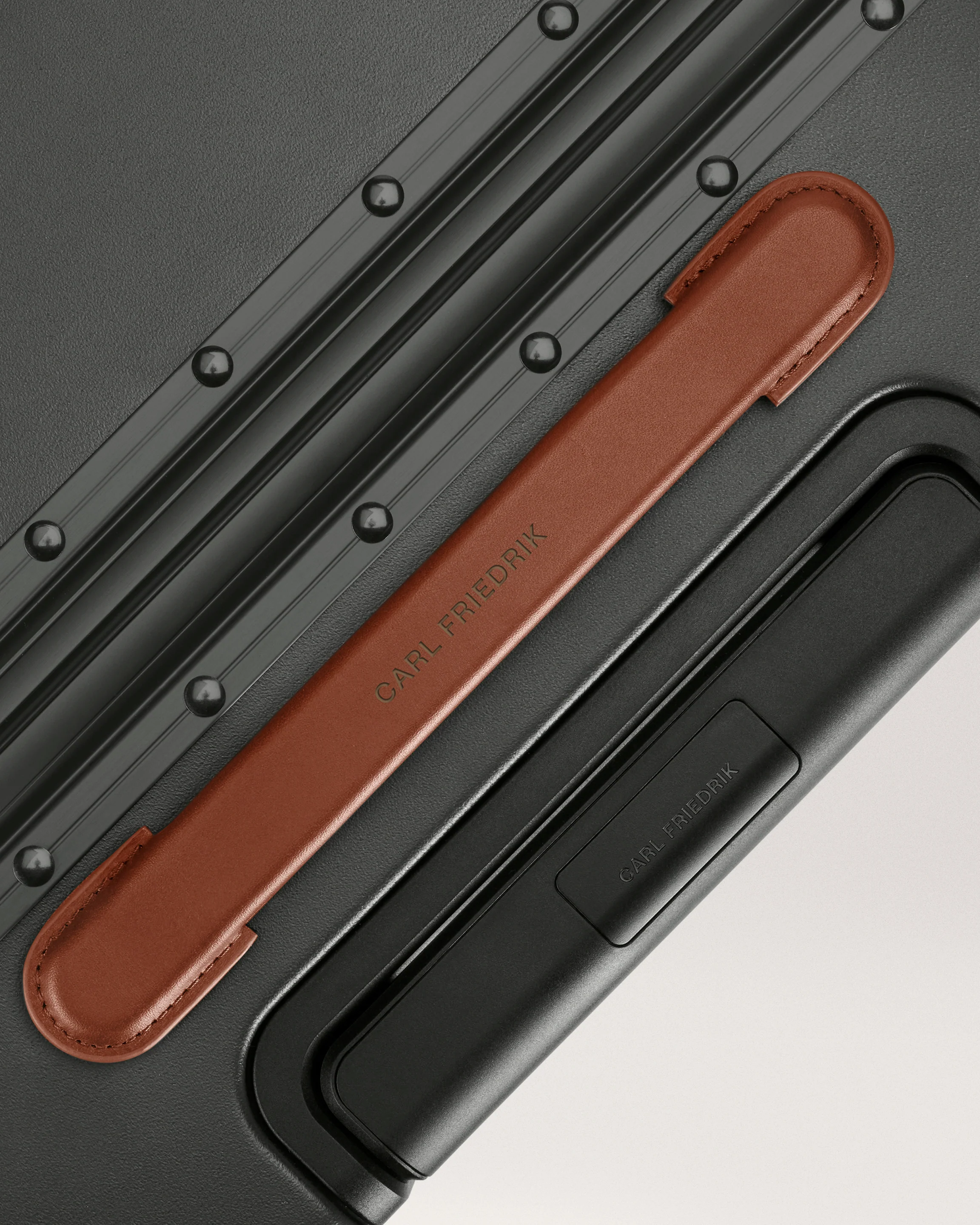 The Carry-on X - Image 22