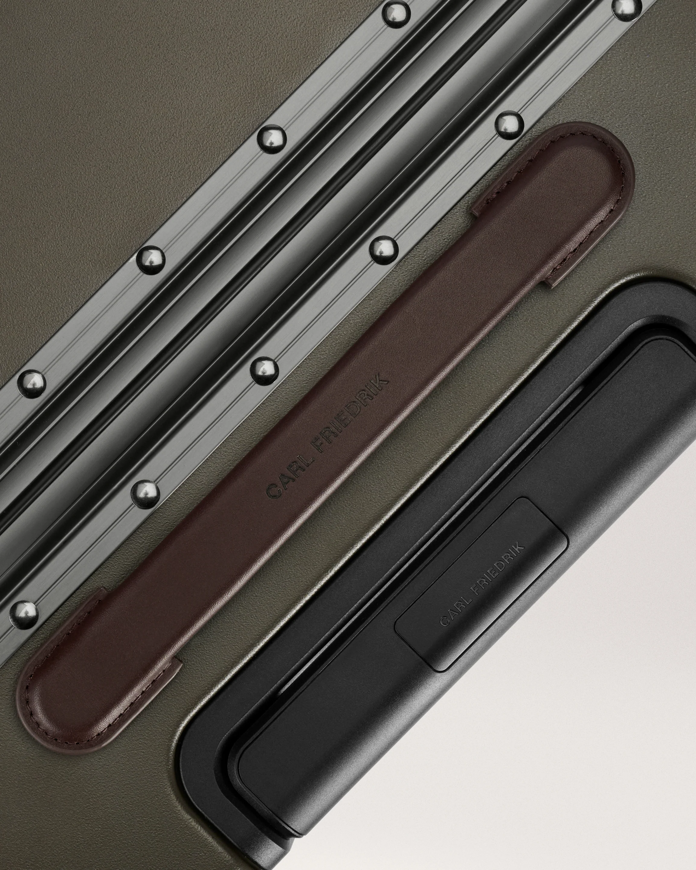 The Carry-on X - Image 45