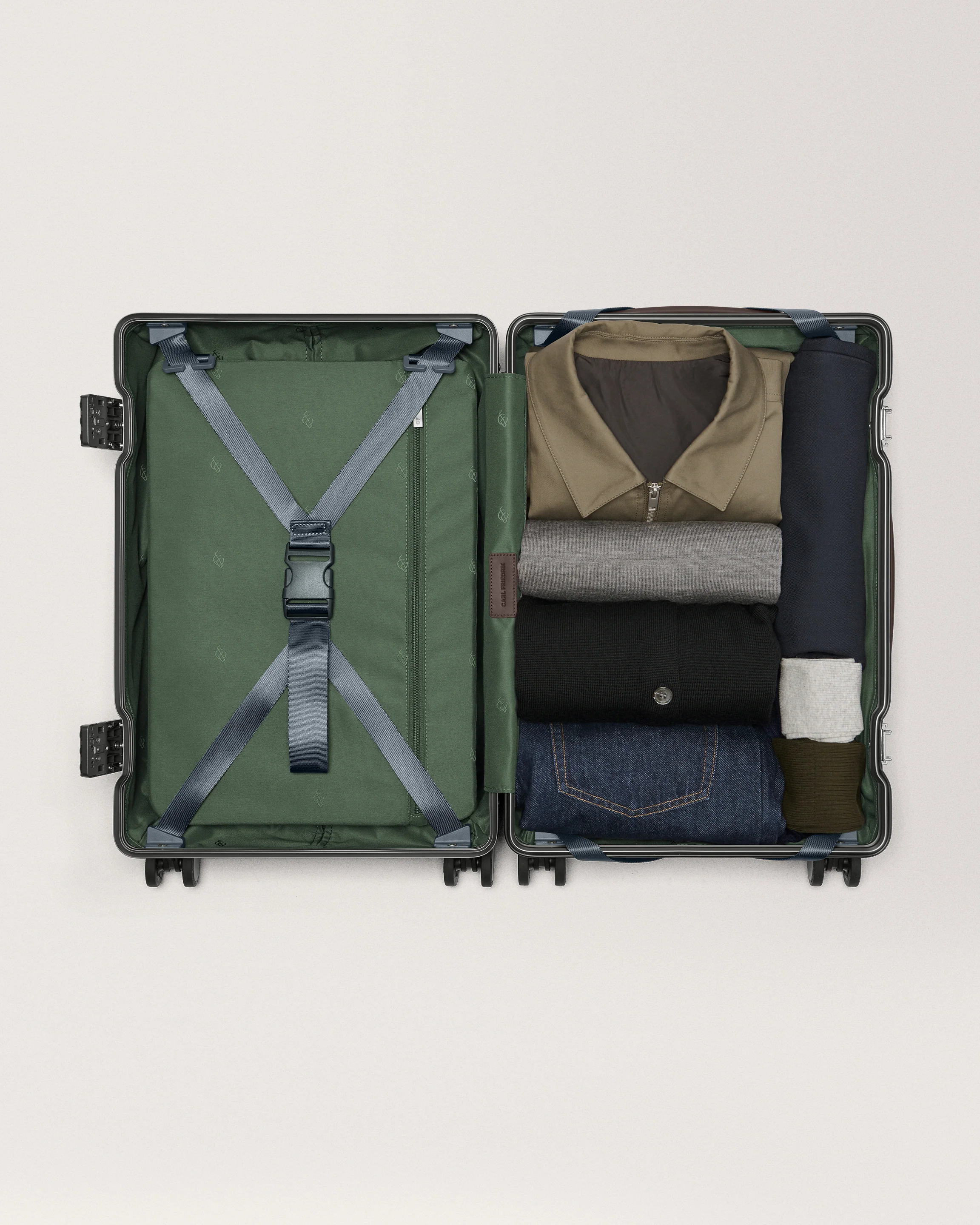 The Carry-on X - Image 77