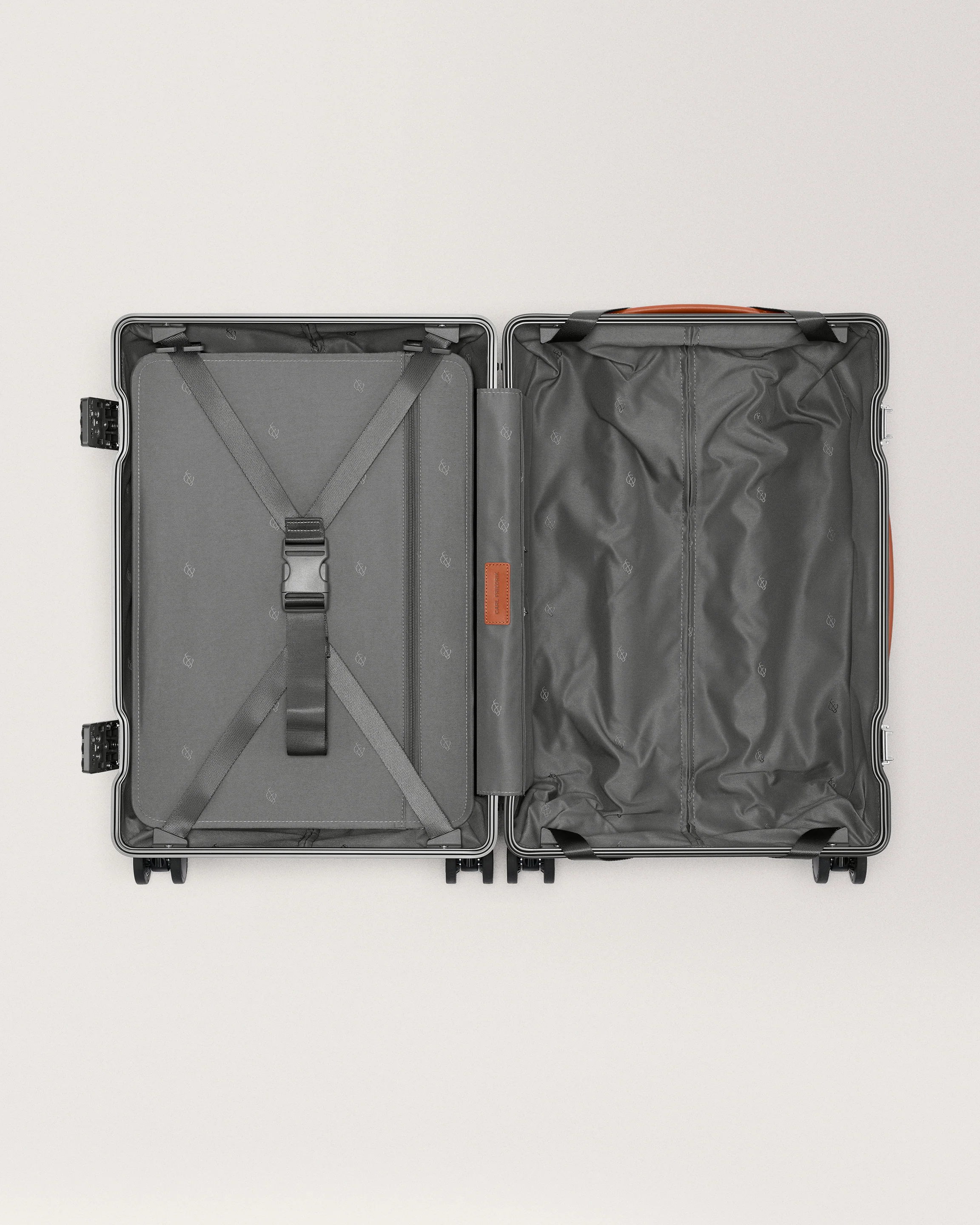 The Large Carry-on - Image 20