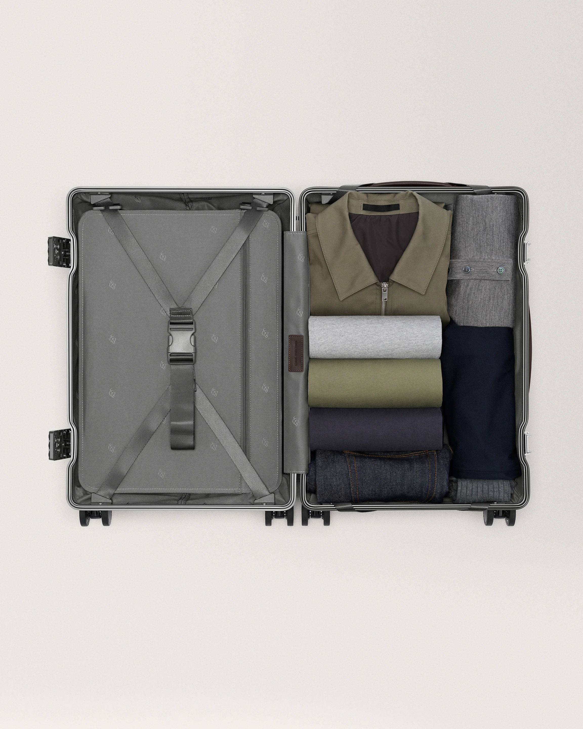 The Large Carry-on - Image 43