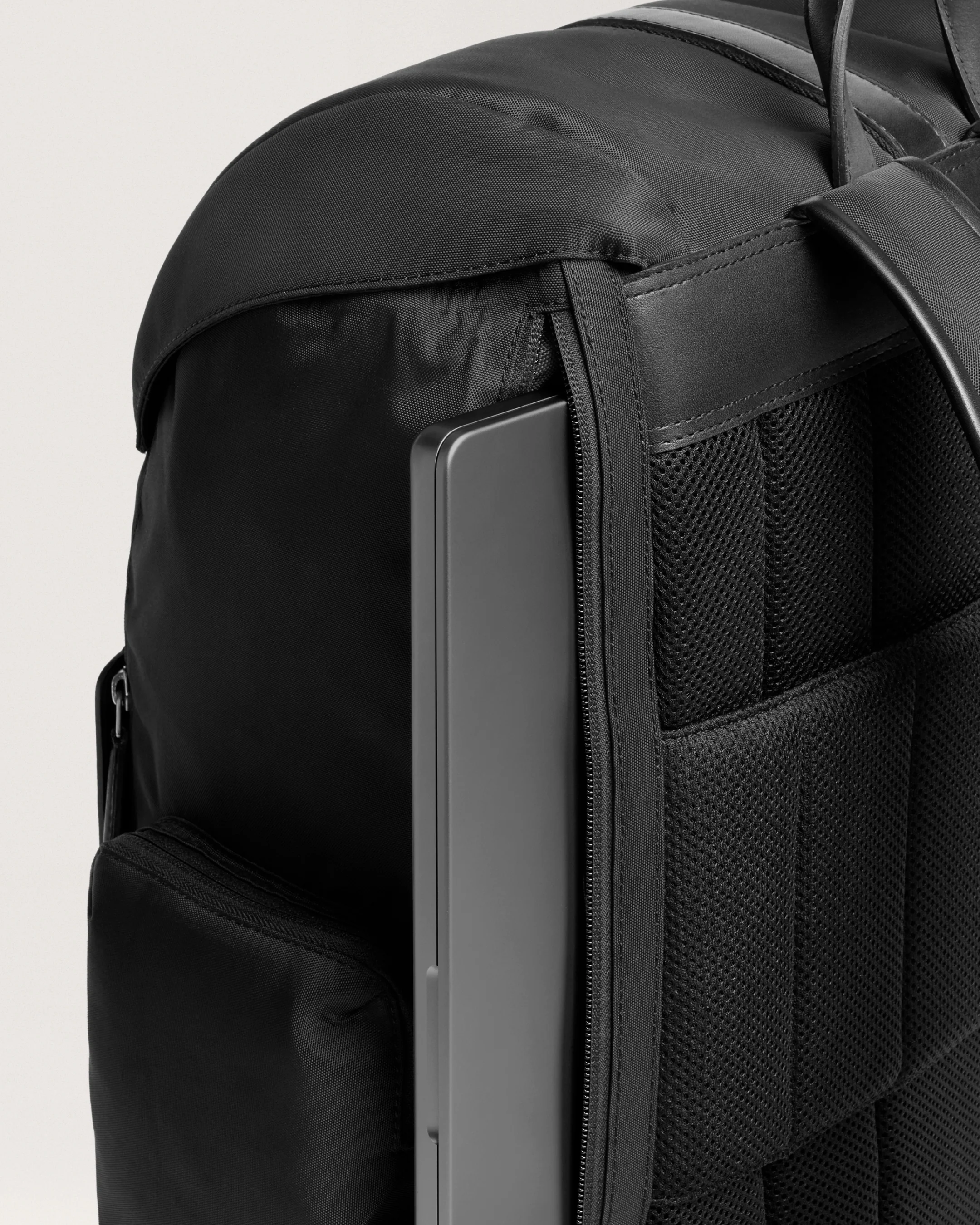Traverse Backpack - Image 8